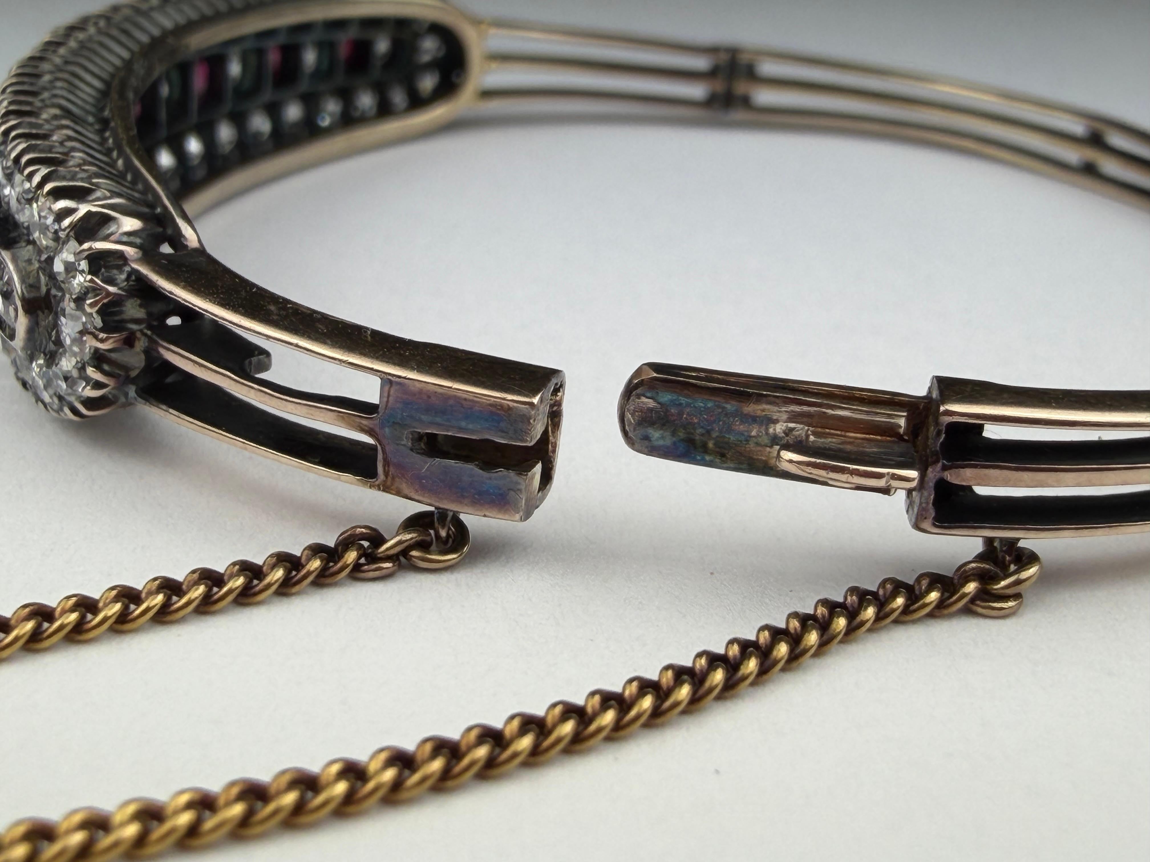 Antique Diamond and Red Ruby Bangle Bracelet in vendita 3