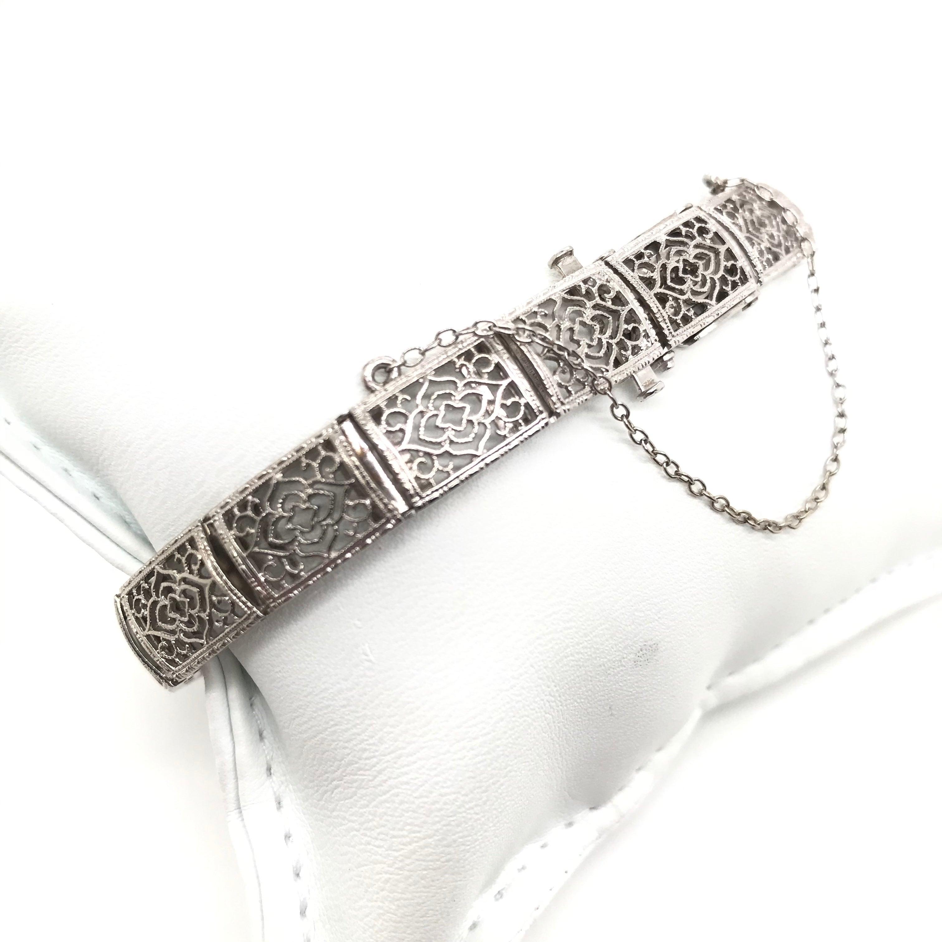 Antique Diamond and Sapphire Filigree Bracelet For Sale 1
