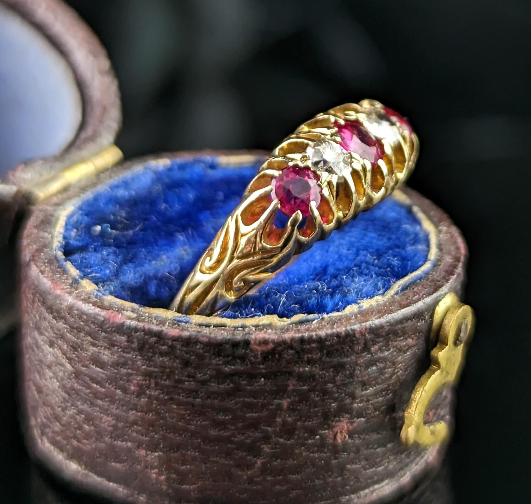 Antique Diamond and Synthetic Pink Sapphire Ring, 18k Gold, Edwardian In Good Condition For Sale In NEWARK, GB