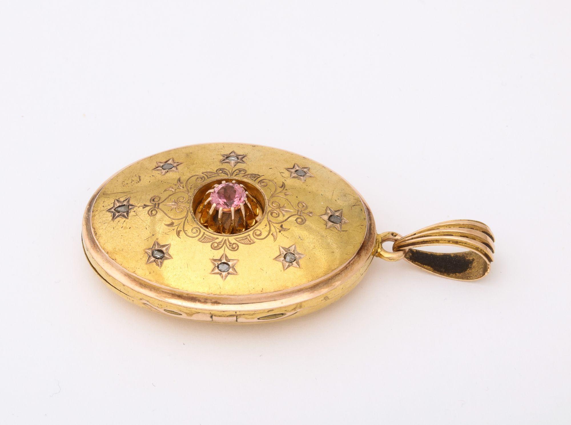 19th C  Gold Locket With Rose Diamond and Pink Tourmaline Viennia In Good Condition For Sale In New York, NY