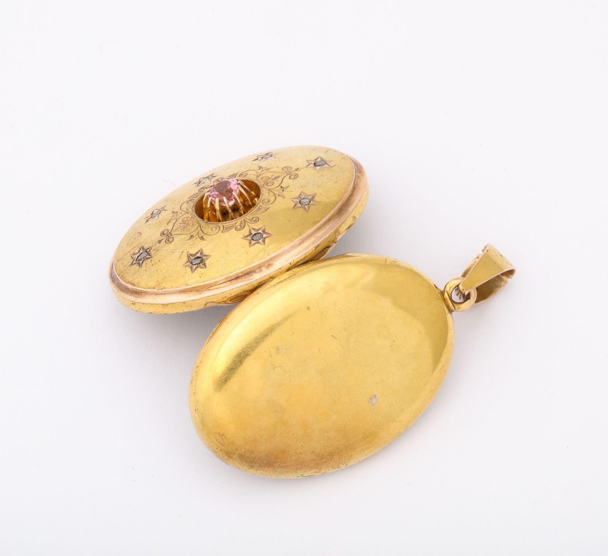 19th C  Gold Locket With Rose Diamond and Pink Tourmaline Viennia For Sale 1