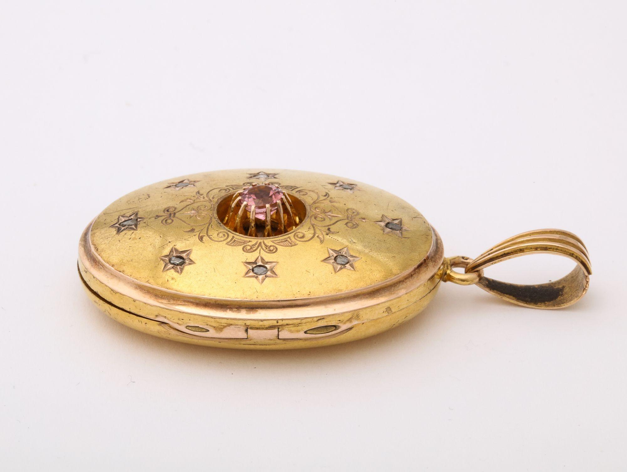 19th C  Gold Locket With Rose Diamond and Pink Tourmaline Viennia For Sale 2