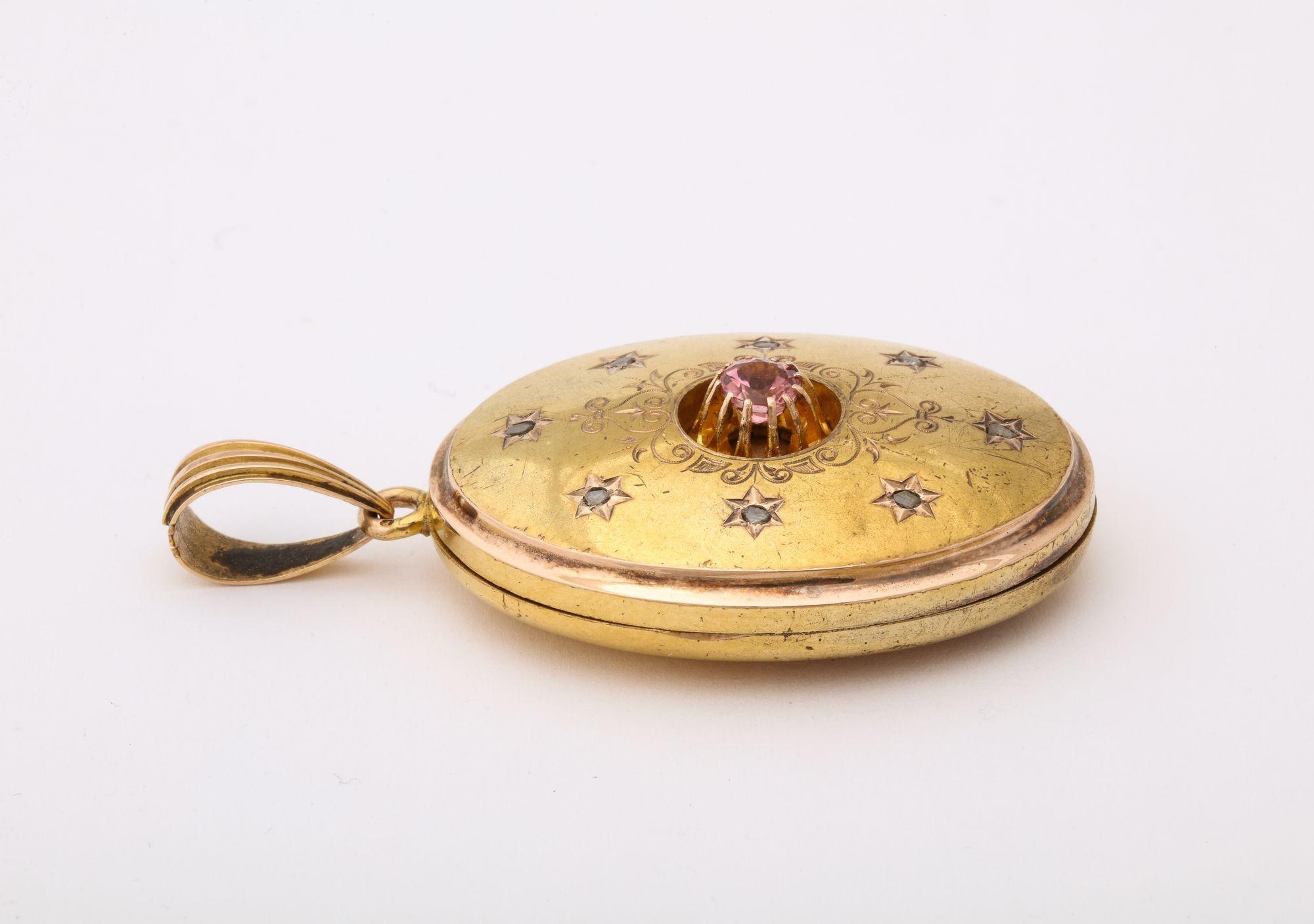 19th C  Gold Locket With Rose Diamond and Pink Tourmaline Viennia For Sale 3