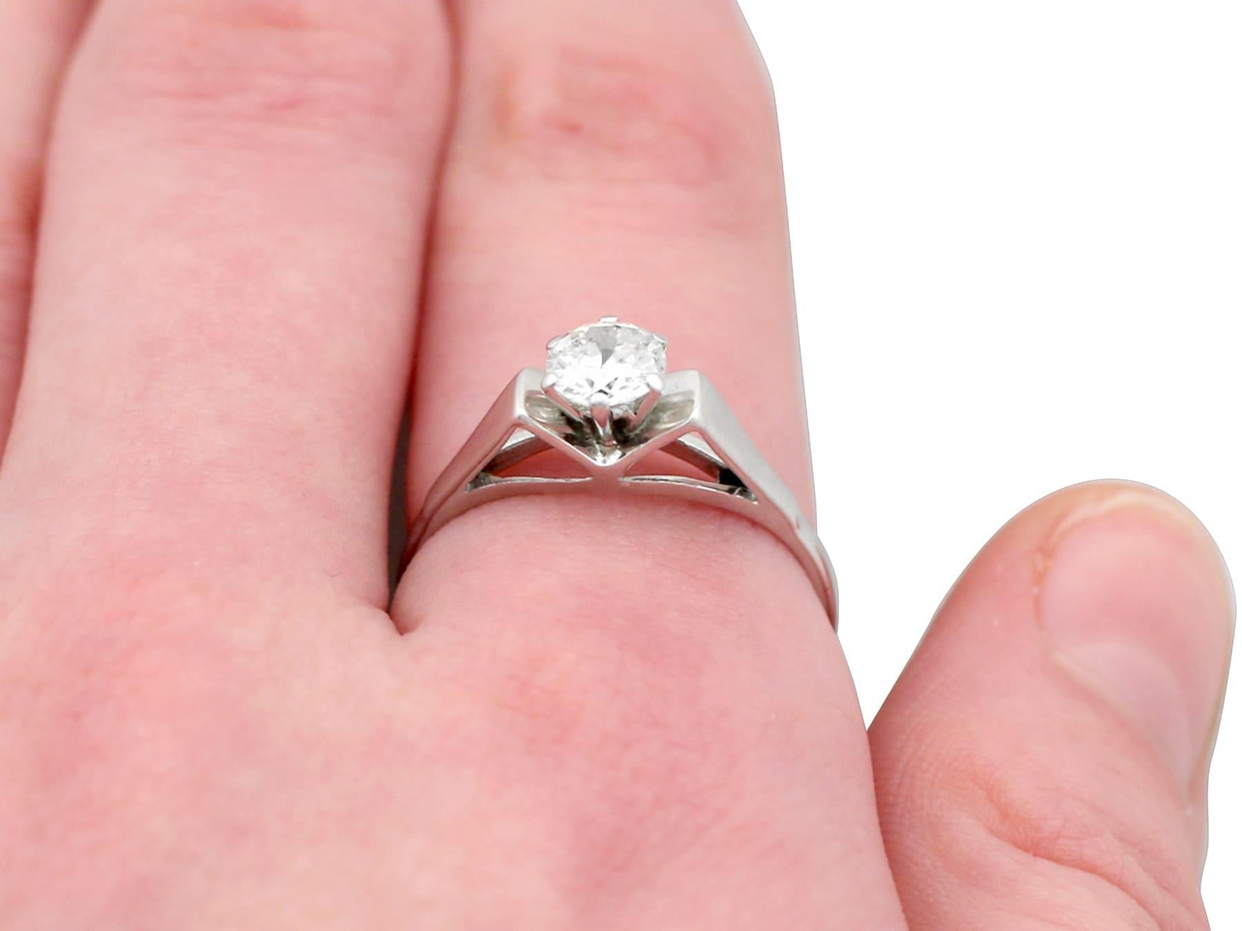 Antique Diamond and White Gold Solitaire Ring For Sale 3