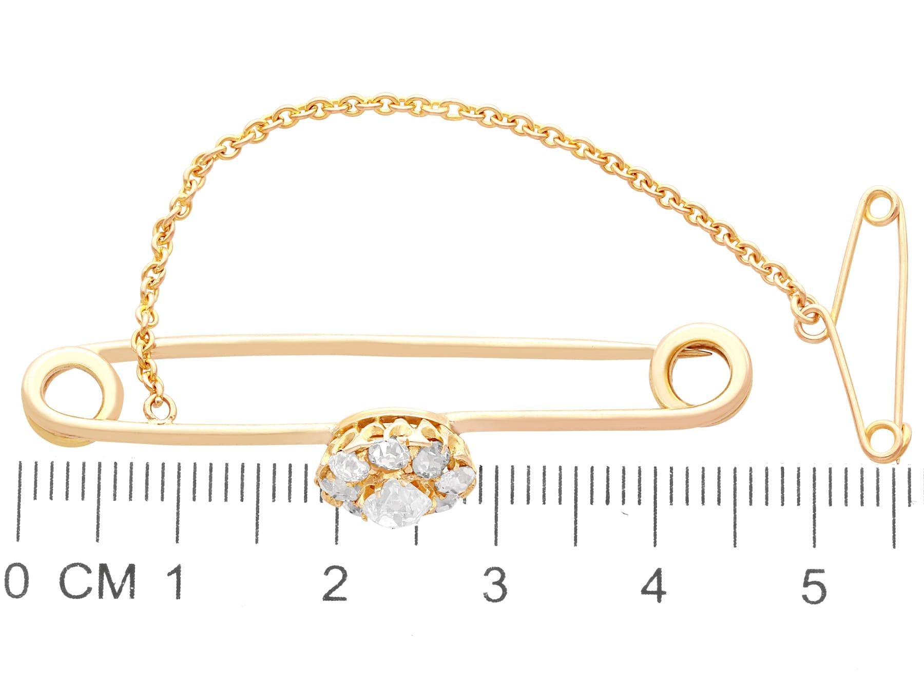 Antique Diamond and Yellow Gold Bar Brooch For Sale 3