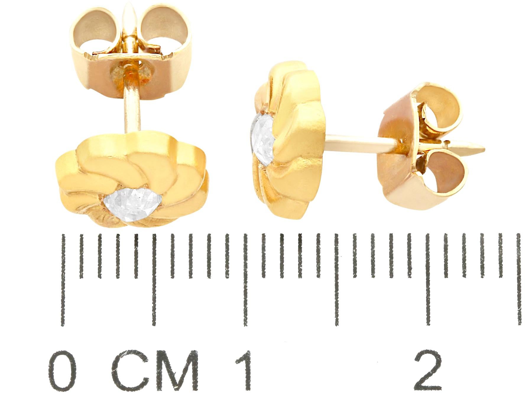 Boucles d'oreilles en or jaune et diamants des années 1920 en vente 2