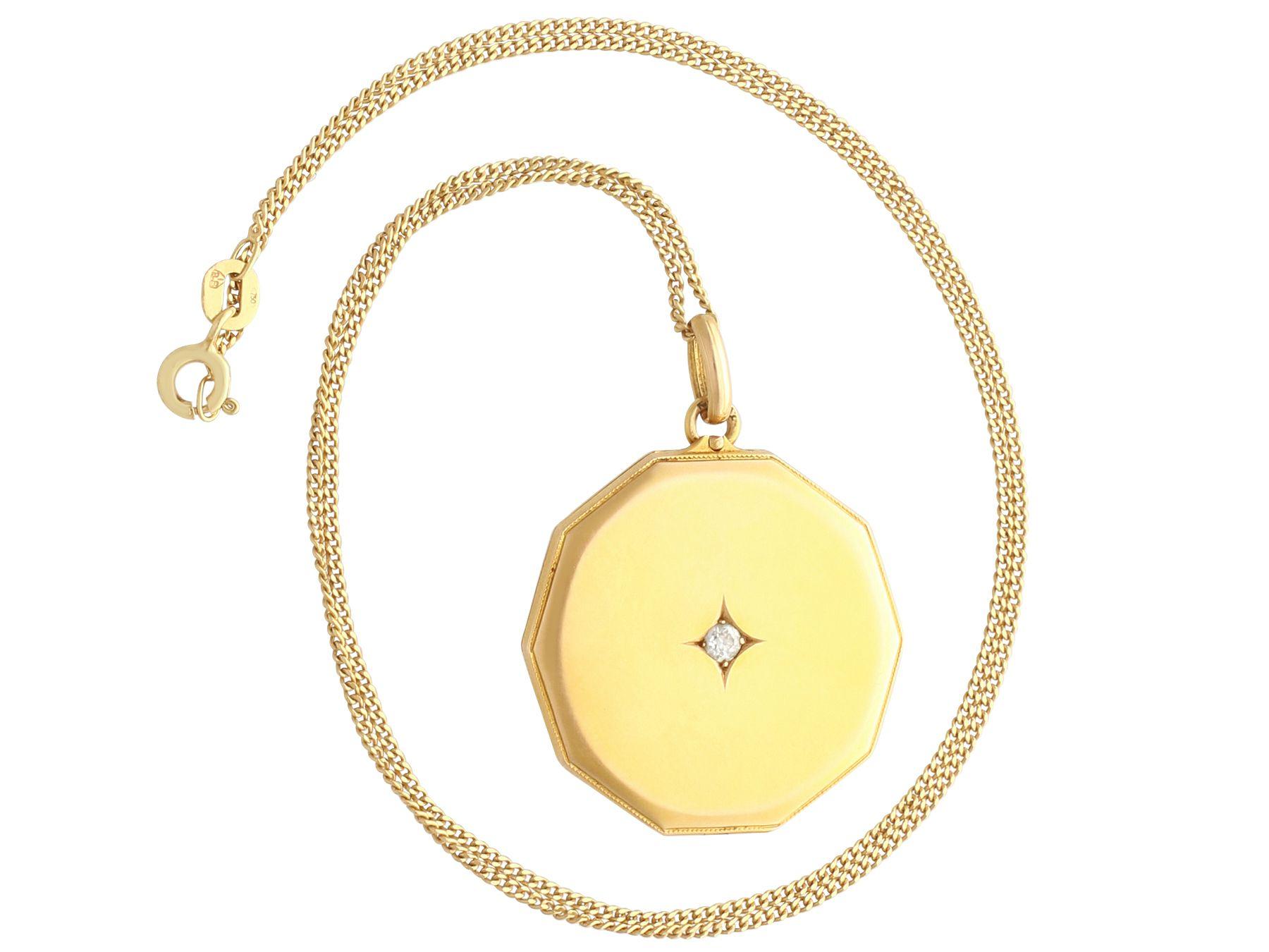 A fine and impressive antique 1920s 0.08 carat diamond and 14 karat yellow gold locket pendant; part of our diverse collection of antique lockets

This fine and impressive antique locket has been crafted in 14k yellow gold.

The antique gold locket