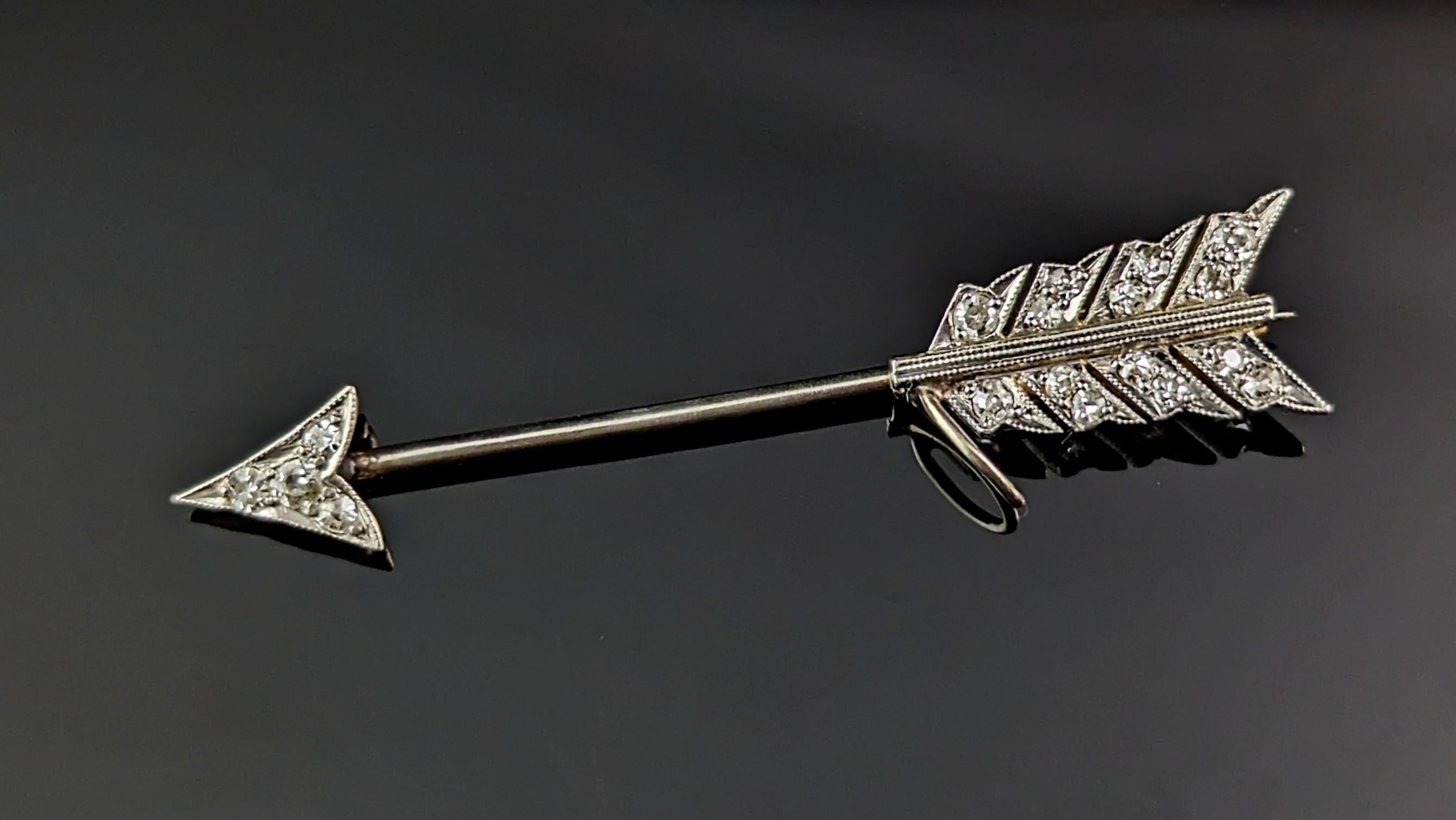 Antiker Diamant-Pfeil-Anhänger, 15k Gold und Platin, Art Deco  (Alteuropäischer Schliff) im Angebot