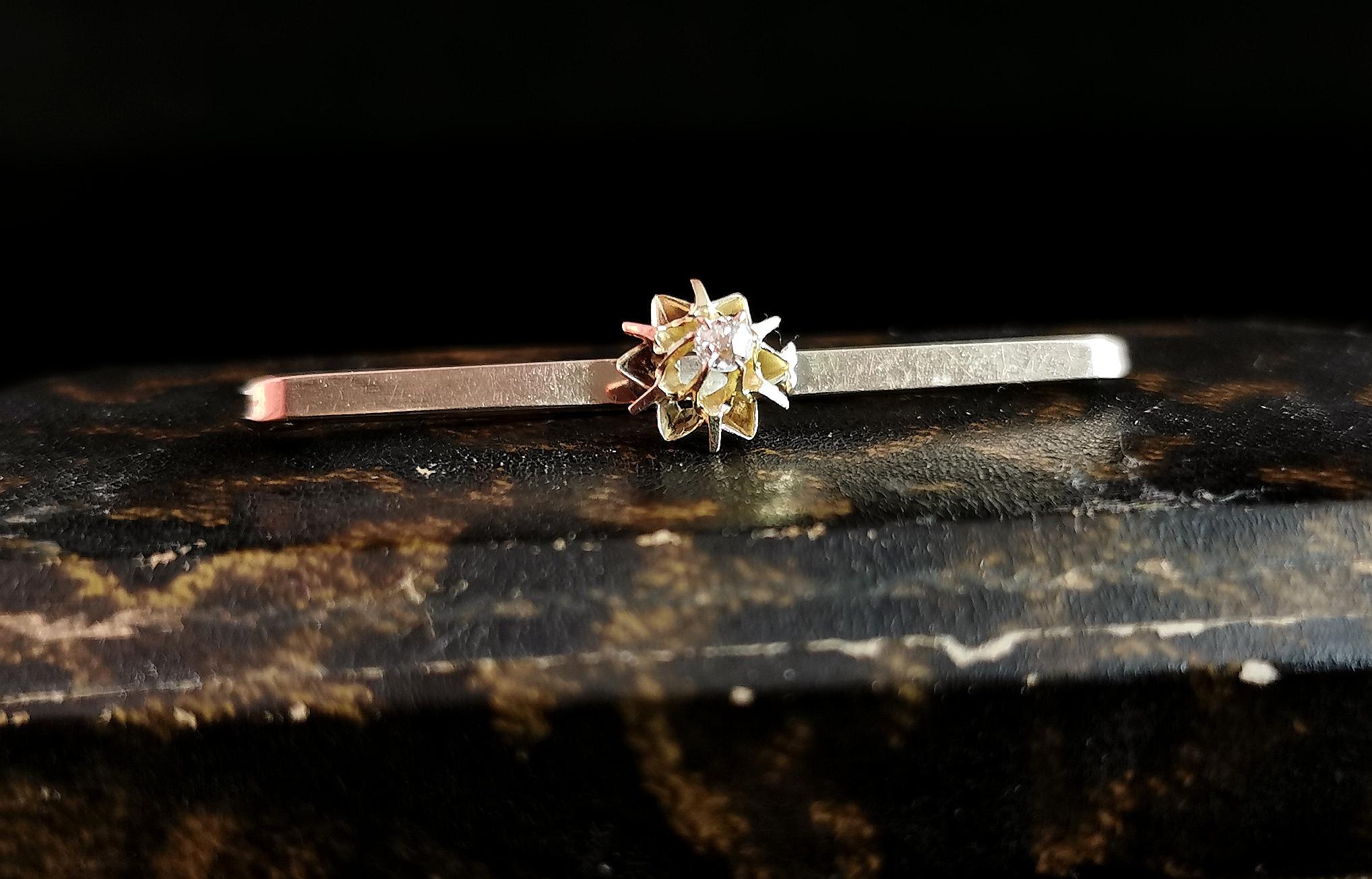 Broche barre ancienne en or jaune 9 carats et diamants Bon état - En vente à NEWARK, GB