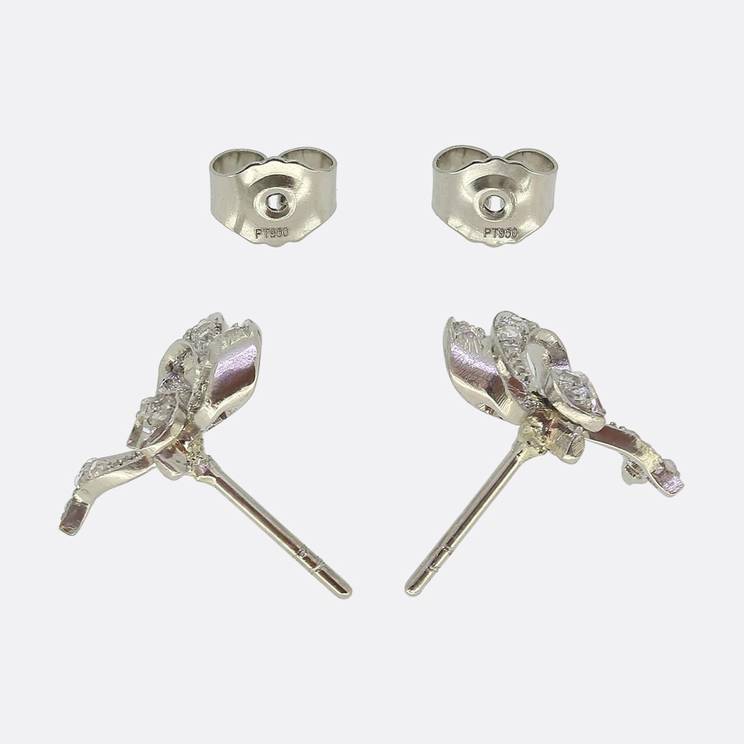 Orecchini a fiocco con diamanti antichi In condizioni buone in vendita a London, GB