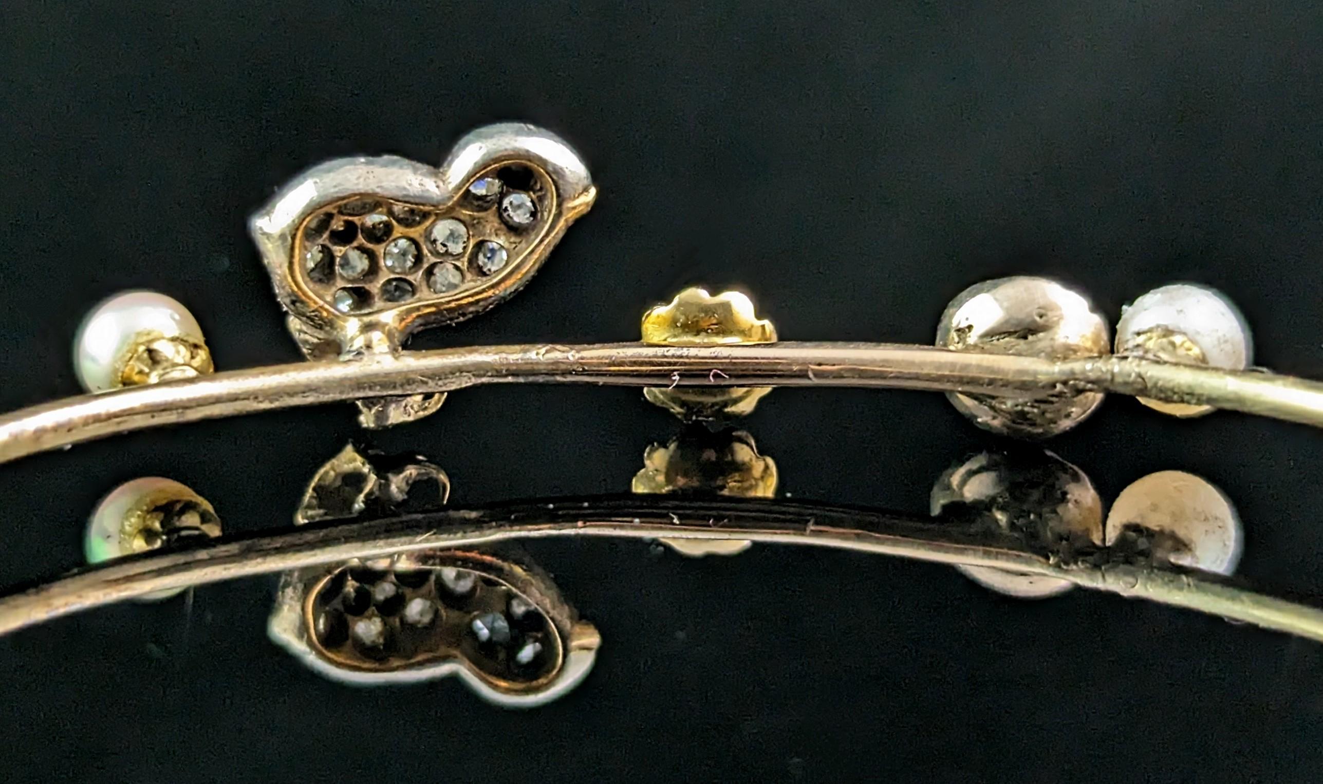 Antiker Diamant-Chic-Armreif, Rubin, Perle und weiße Emaille, 12k Gold  (Rosenschliff) im Angebot