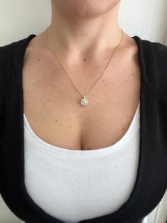 Collar con colgante antiguo de diamantes en racimo de 0,95 ct, de oro de 18 quilates, con cadena de oro de 9 quilates