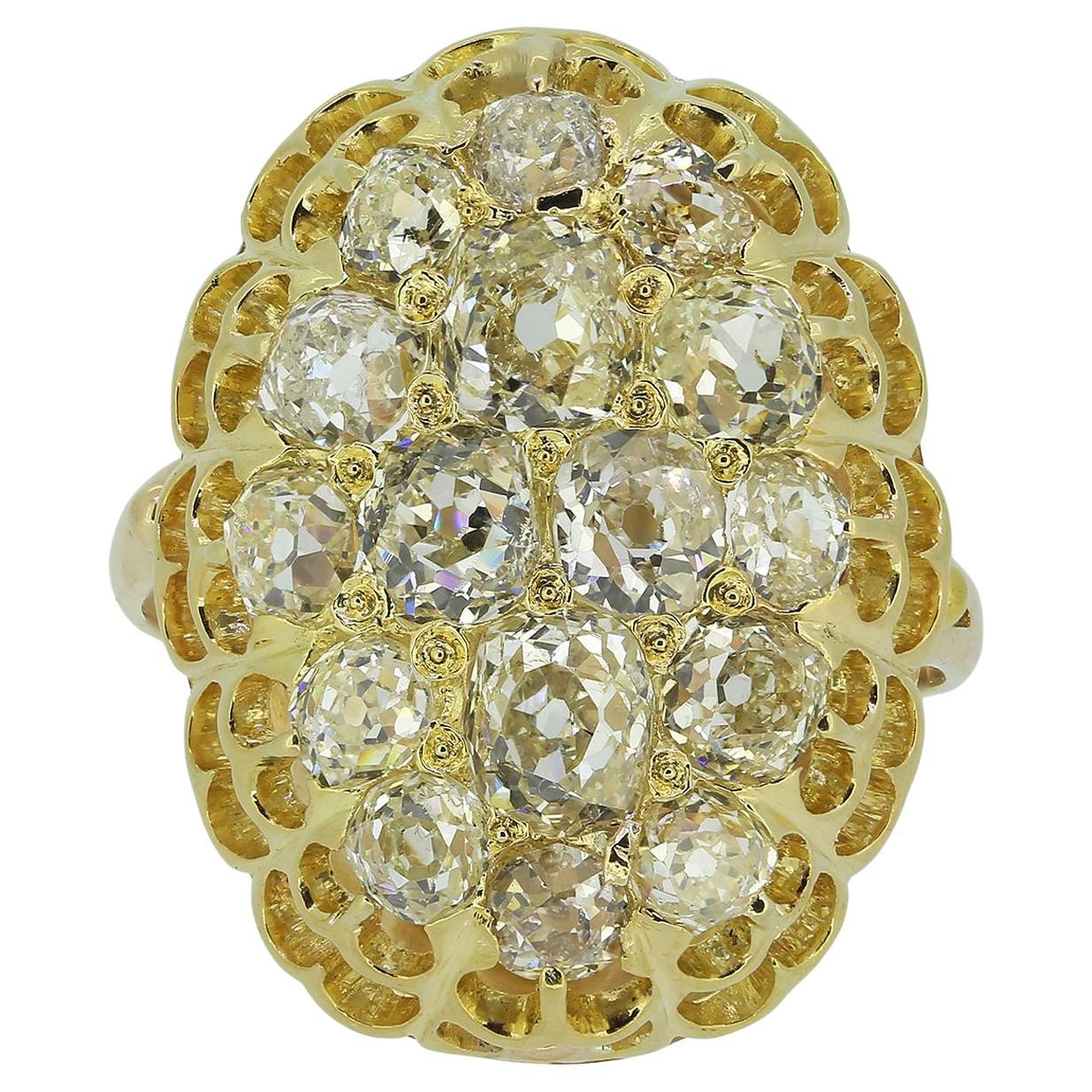 Anello antico con diamante a grappolo