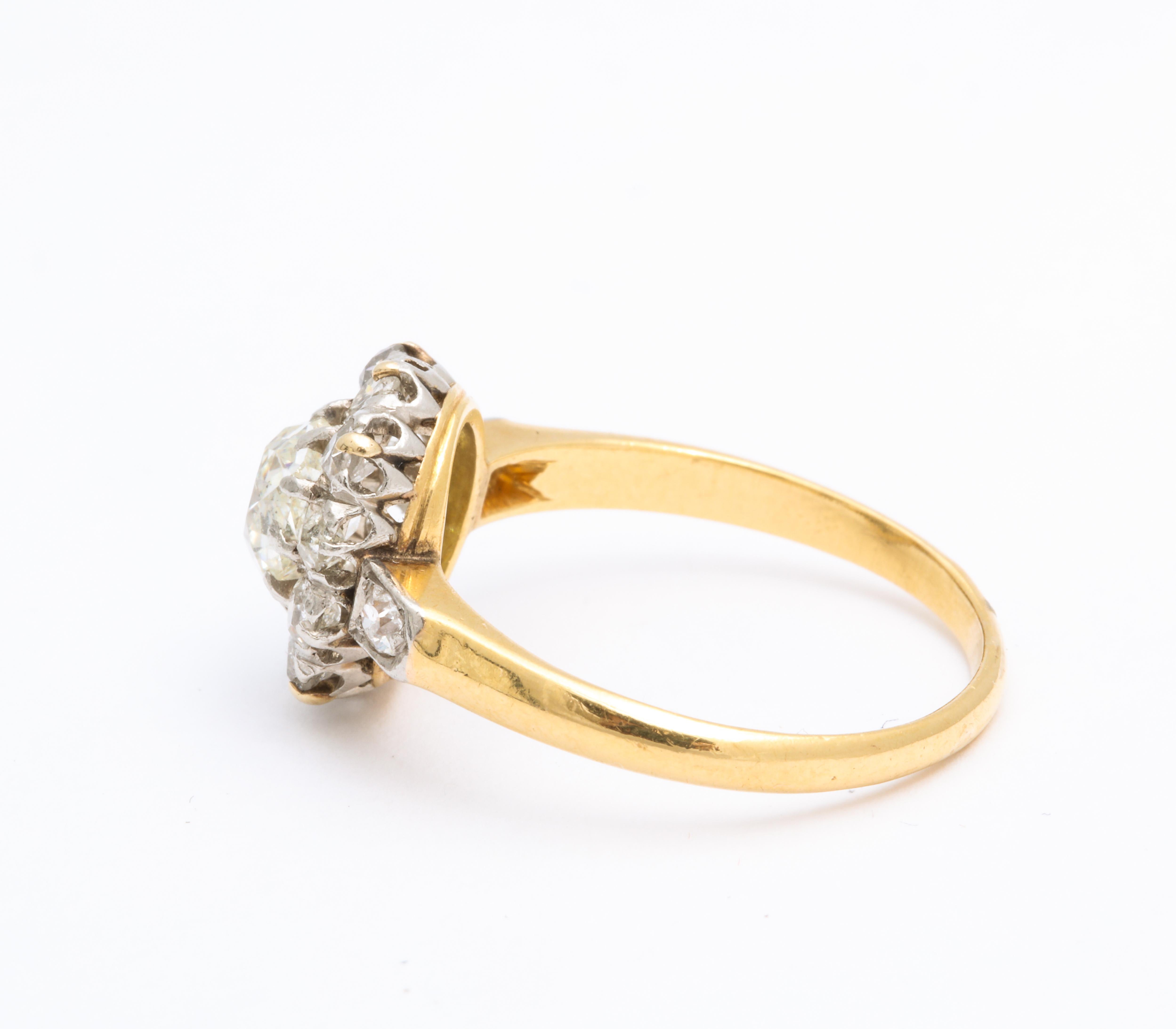 Women's Antique Diamond Cluster Gold Ring