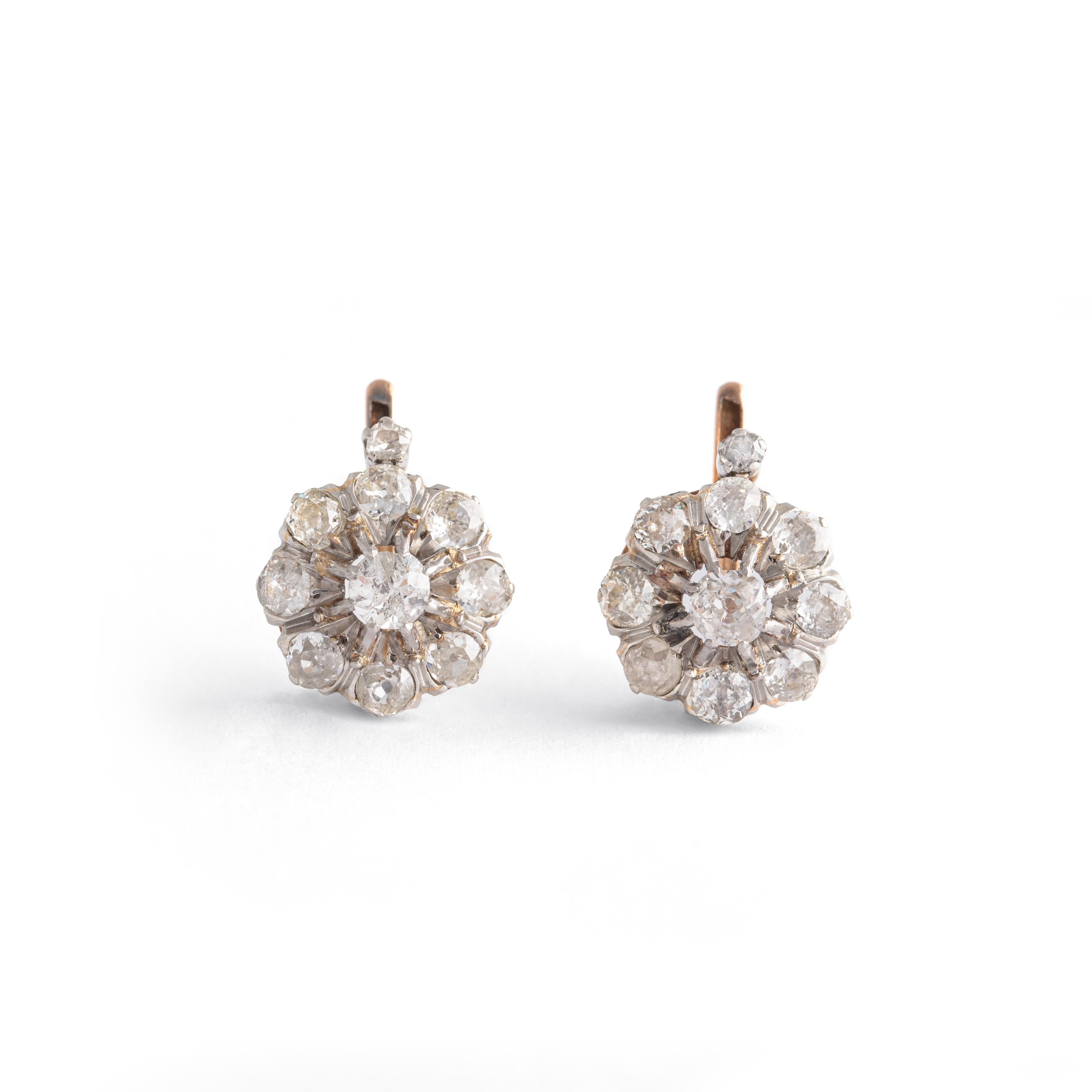 Antique Diamond Dormeuses Earrings.
Old mine cut diamond on gold.
Early 20th Century.

Dimensions: approx. 1.70 x 1.40 centimeters.
Total gross weight: 7.09 grams.
