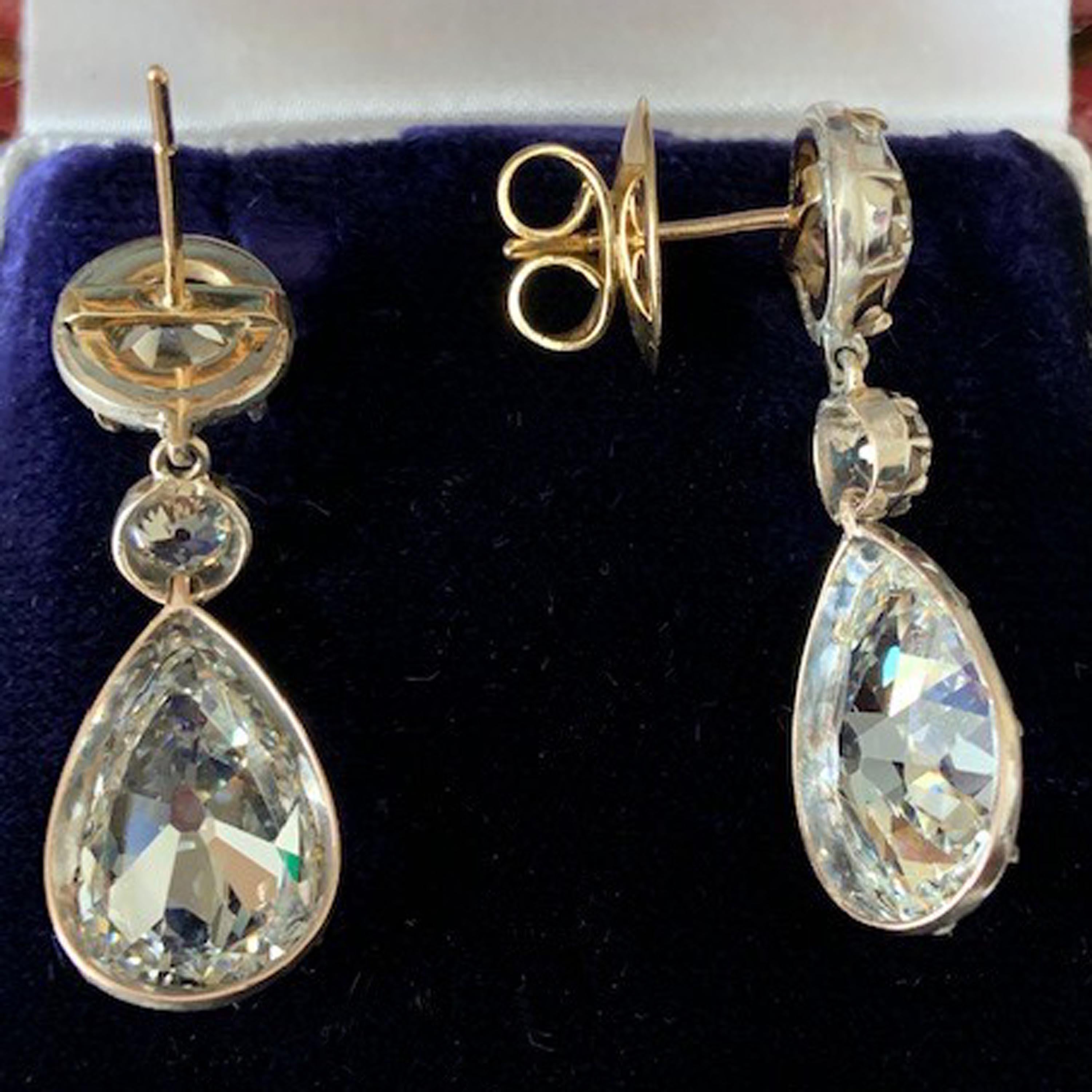 Taille vieille mine Boucles d'oreilles pendantes en diamant, 11,65 carats, circa 1810 en vente