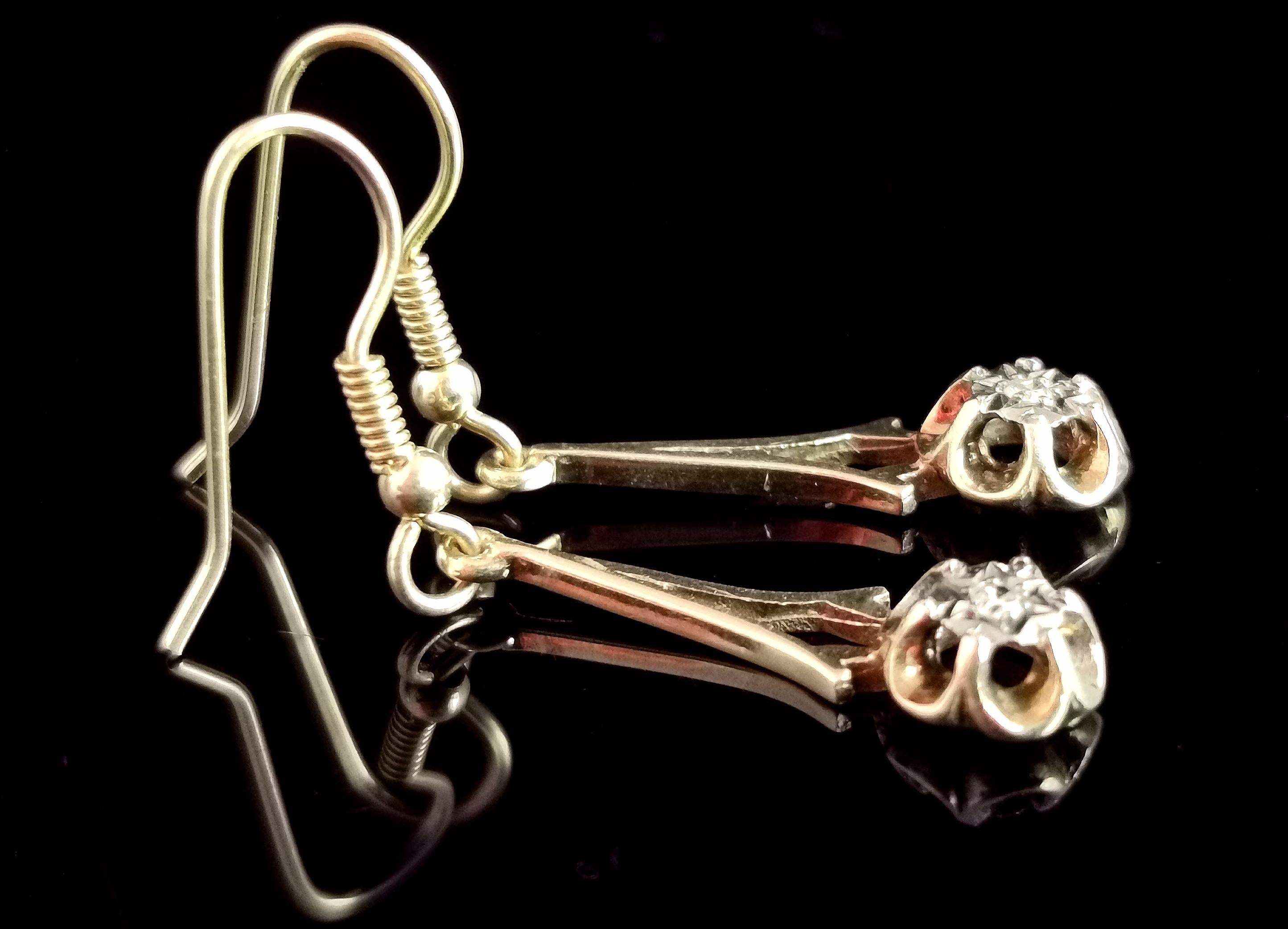 Boucles d'oreilles goutte d'eau avec diamants, or jaune 9k, de style édouardien. Bon état à NEWARK, GB