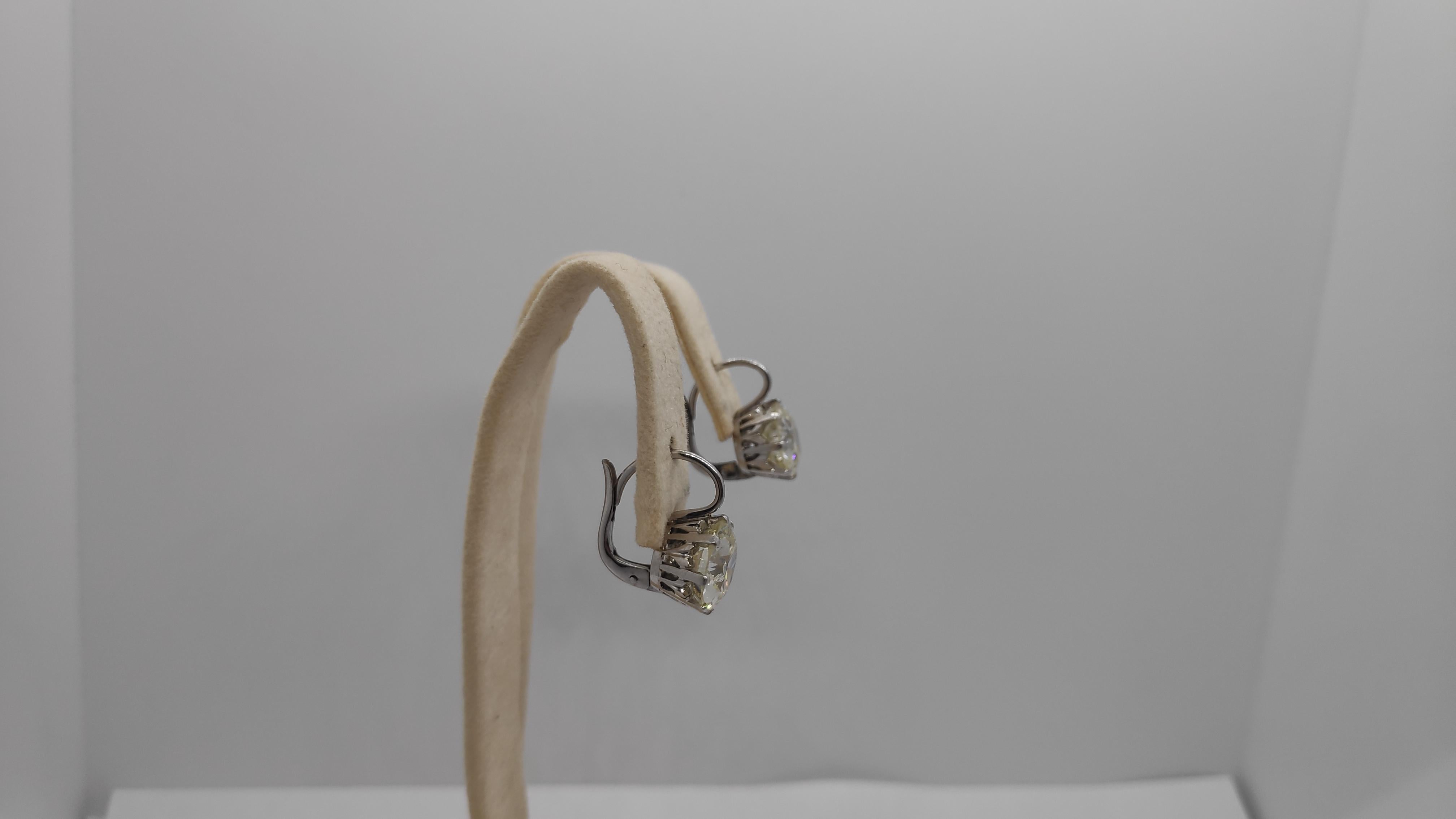 Boucles d'oreilles anciennes en diamant Excellent état - En vente à Palermo, IT
