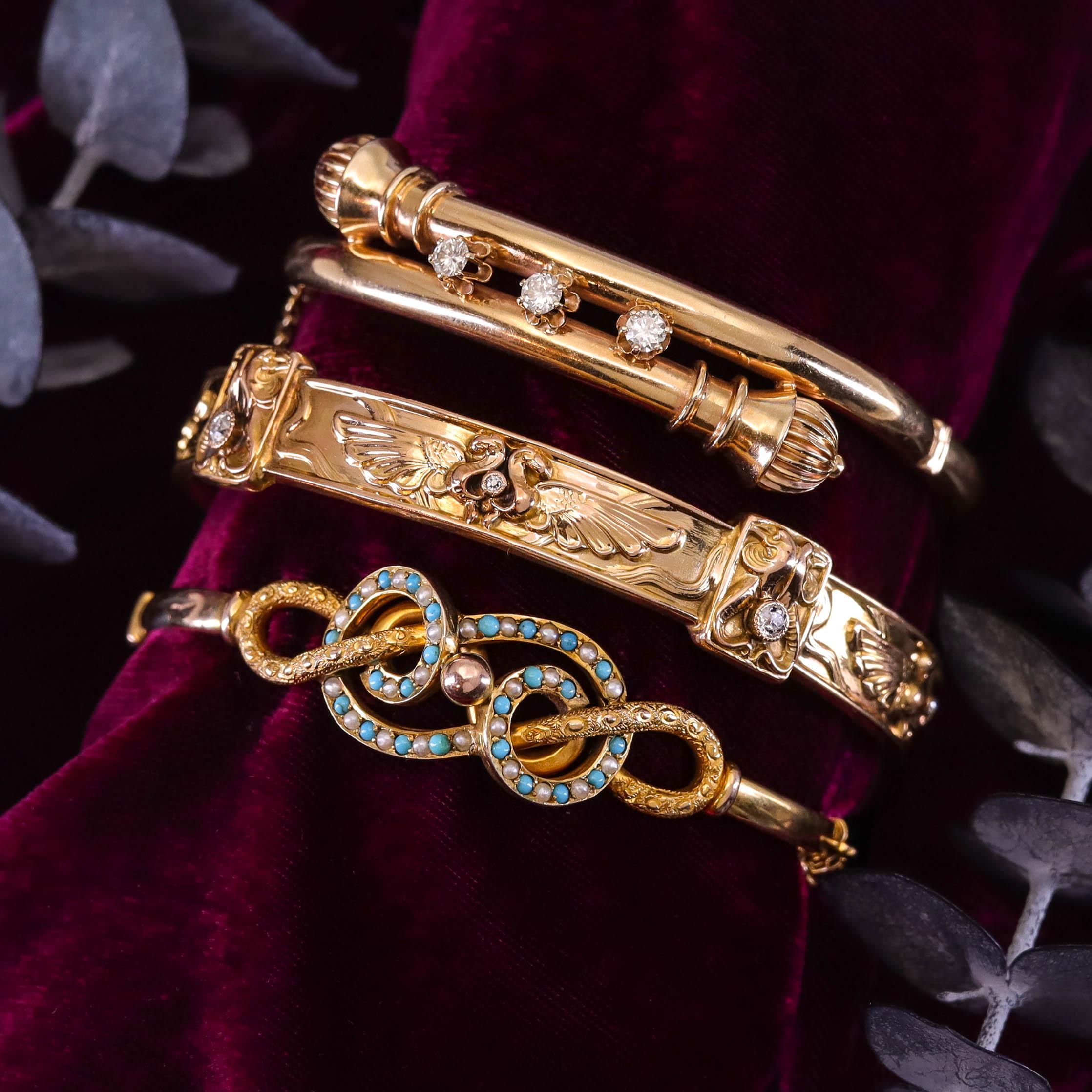 Antico braccialetto egiziano con diamanti in oro 14k In condizioni buone in vendita a Lewisburg, PA