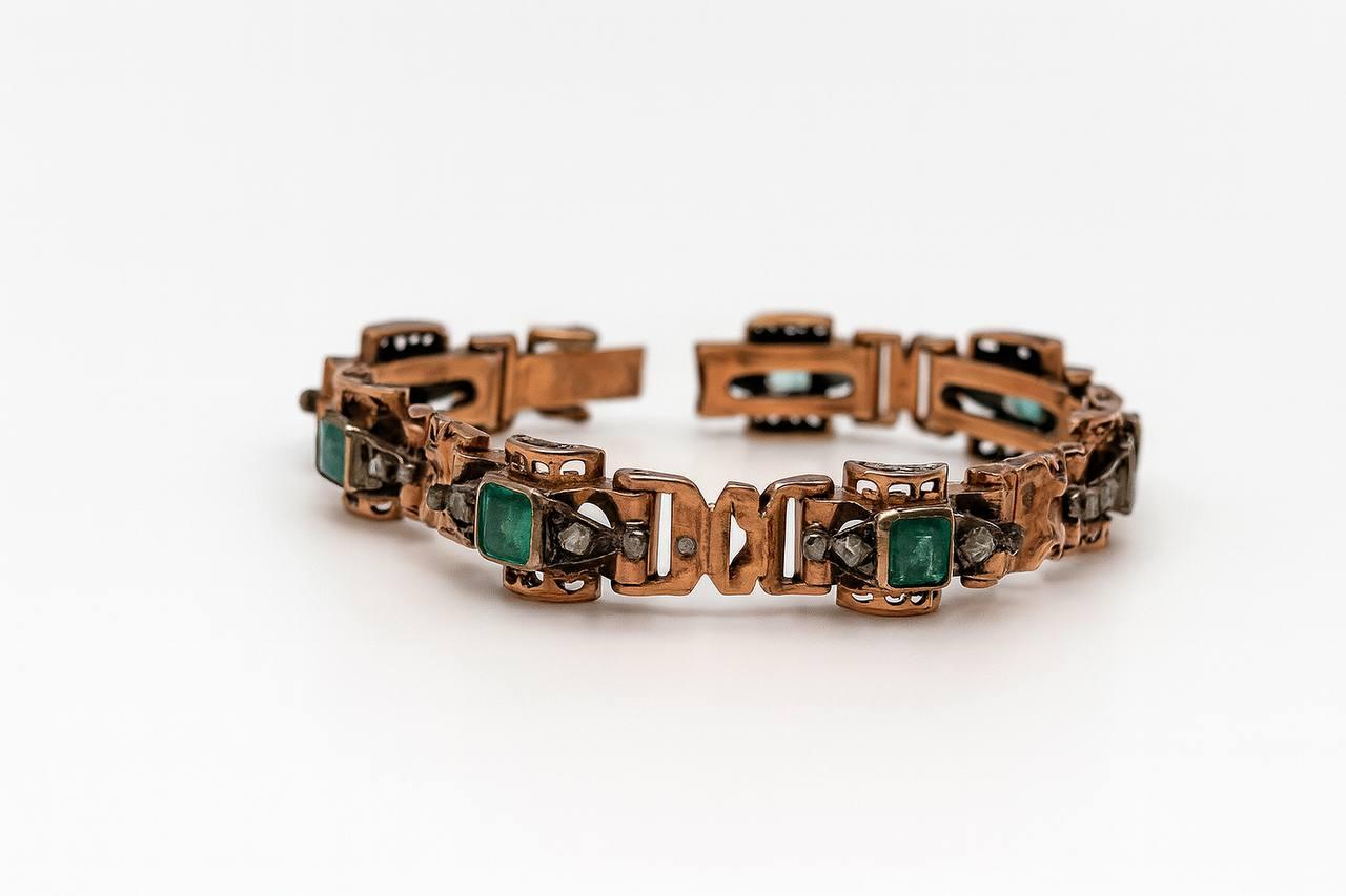 Femenino o masculino Antiguo diamante esmeralda pulsera de oro rosa , 1890s en venta