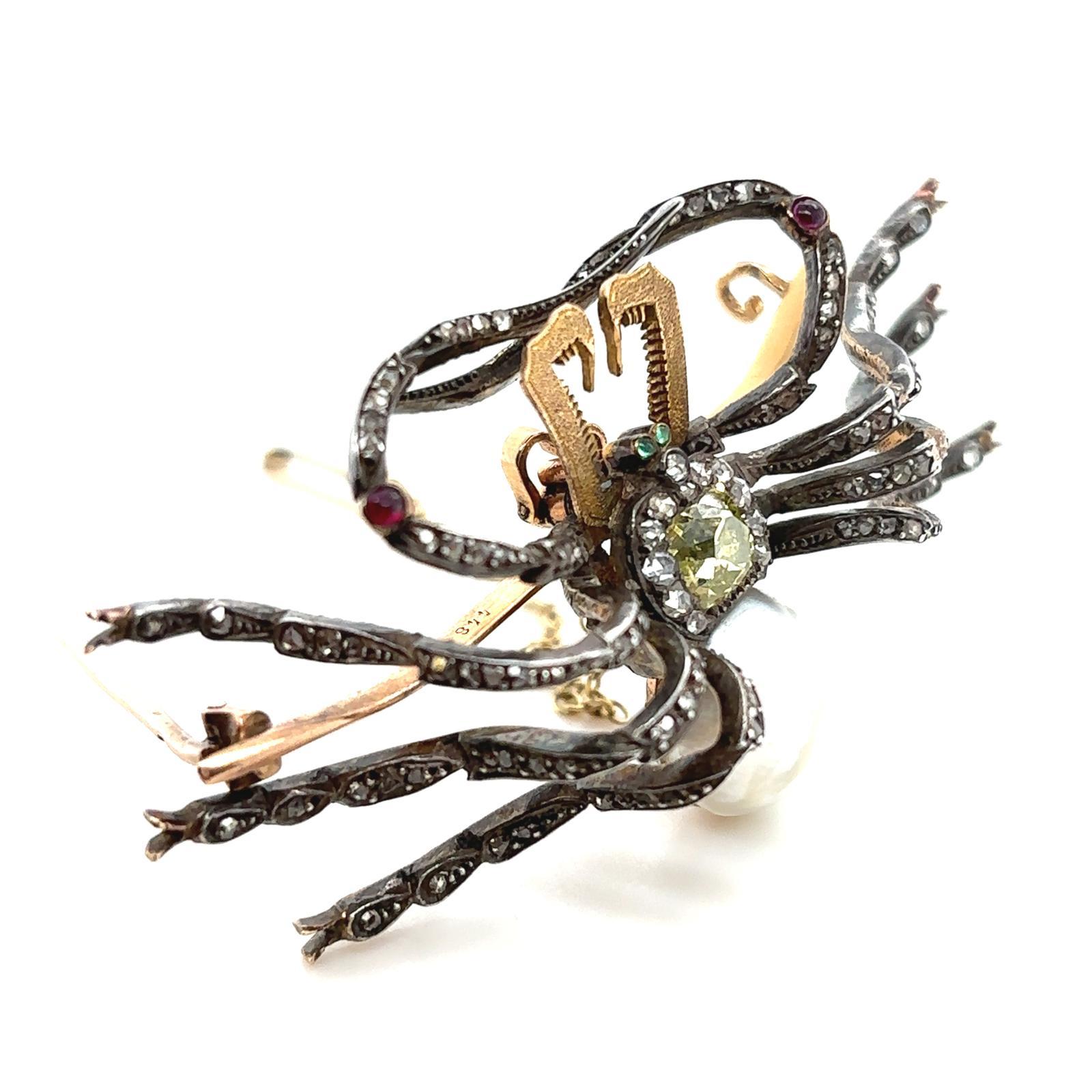 Antique diamond, emerald, ruby and baroque pearl spider brooch pin In Good Condition For Sale In London, GB