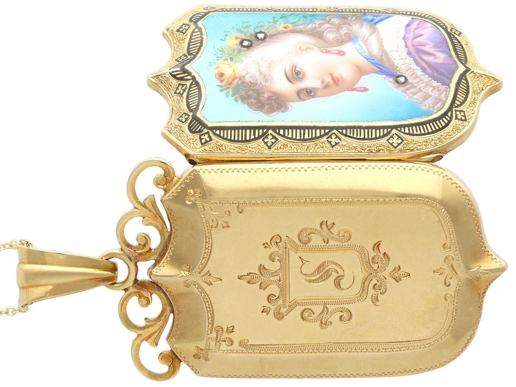 Women's or Men's Antique Diamond Enamel and 18k Yellow Gold Pendant / Locket, circa 1865 For Sale