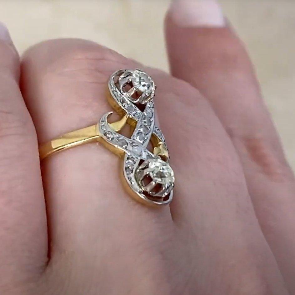 Taglio antico europeo Anello di fidanzamento con diamante antico (circa 0,5 carati), platino e oro giallo 18 carati in vendita