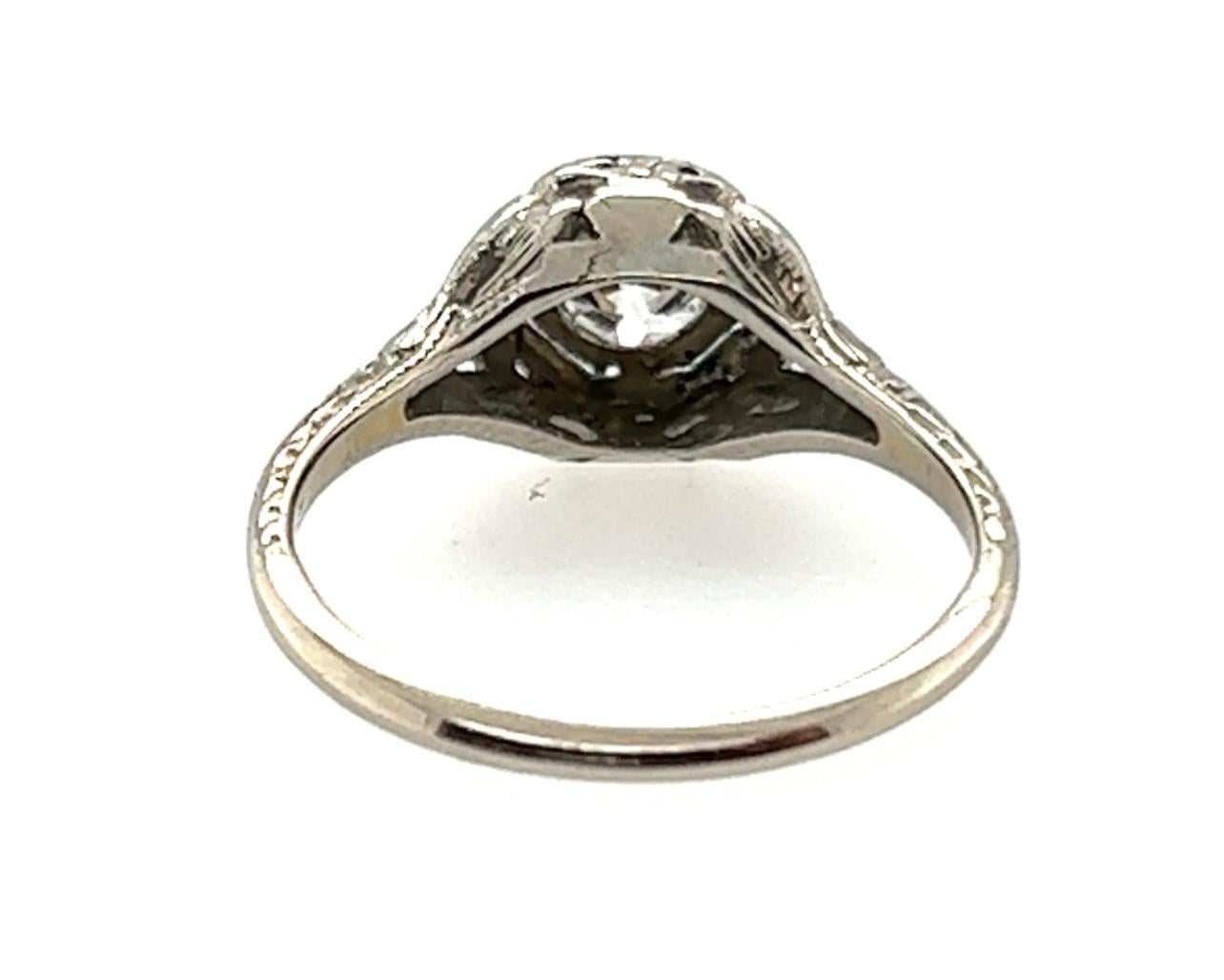 Bague de fiançailles ancienne diamant GIA .54ct 18K Love Bird Deco Original 1930's Bon état - En vente à Dearborn, MI