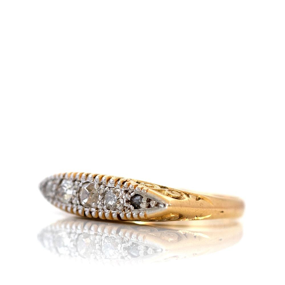 Anillo antiguo de cinco piedras de diamantes en oro de 18 ct y platino Corte europeo antiguo en venta