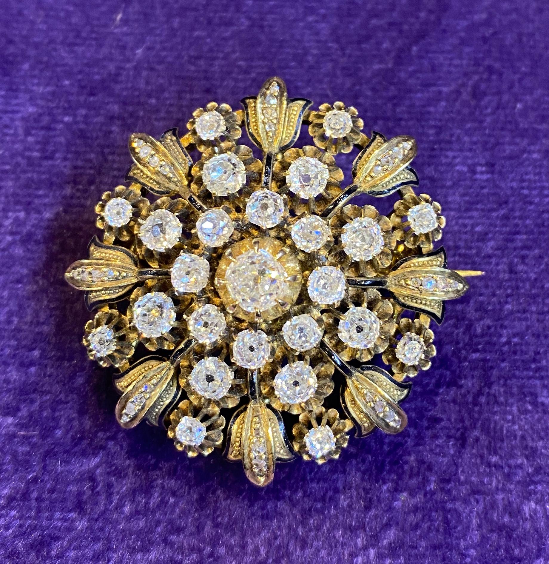 Antike Diamantblumenbrosche im Zustand „Hervorragend“ im Angebot in New York, NY