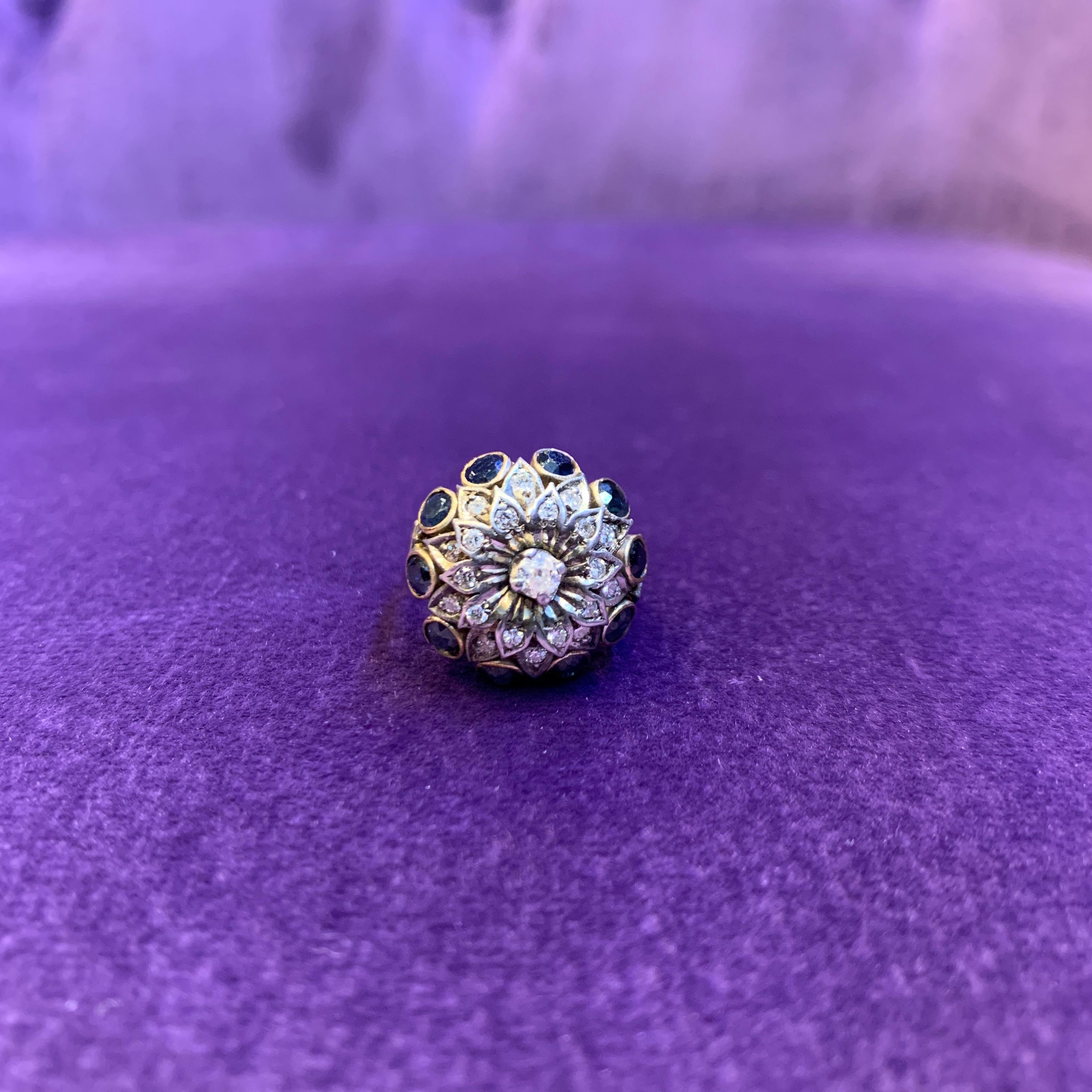 Antique Diamond flower Cocktail Ring  In Excellent Condition For Sale In New York, NY