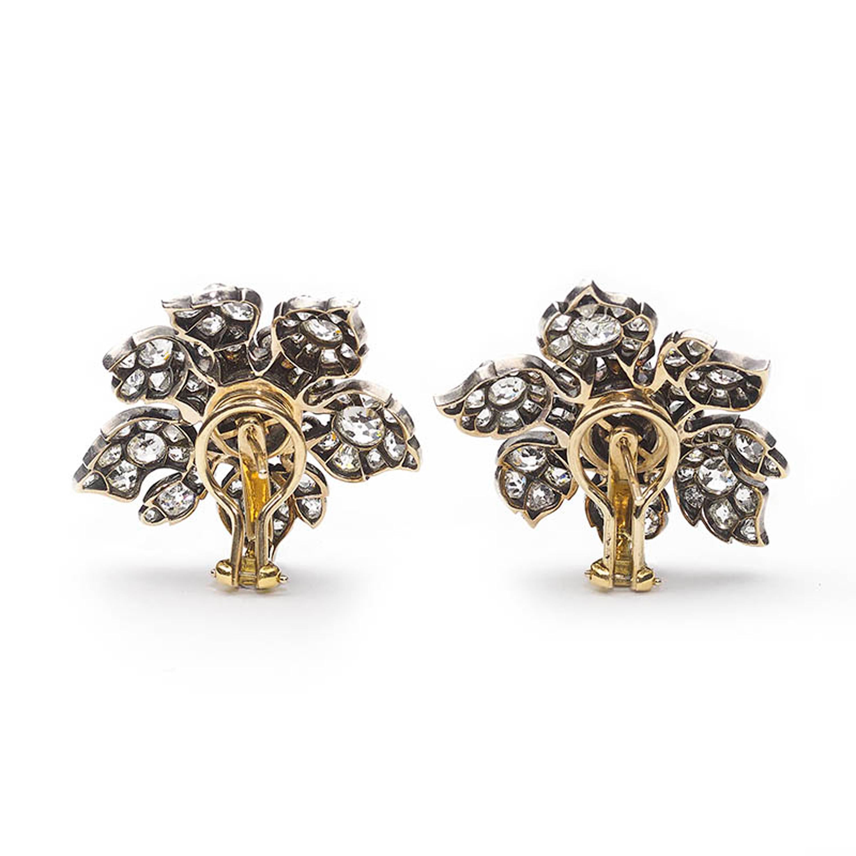 Antique Diamond and Silver-Upon-Gold Flower Earrings Circa 1880 9.00 Carats In Good Condition For Sale In London, GB