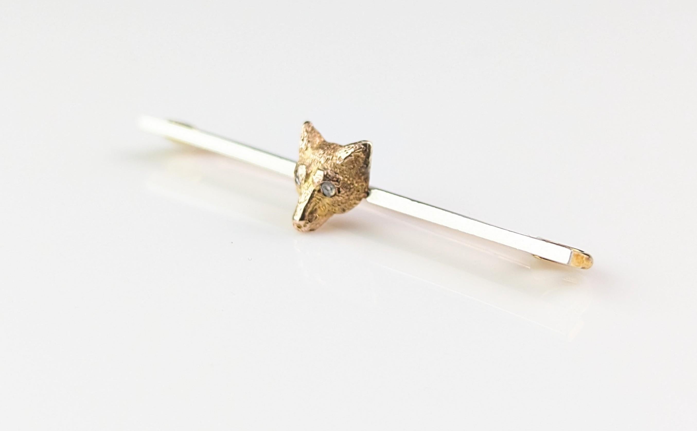 Antique Diamond fox brooch, 15k gold and platinum  For Sale 4