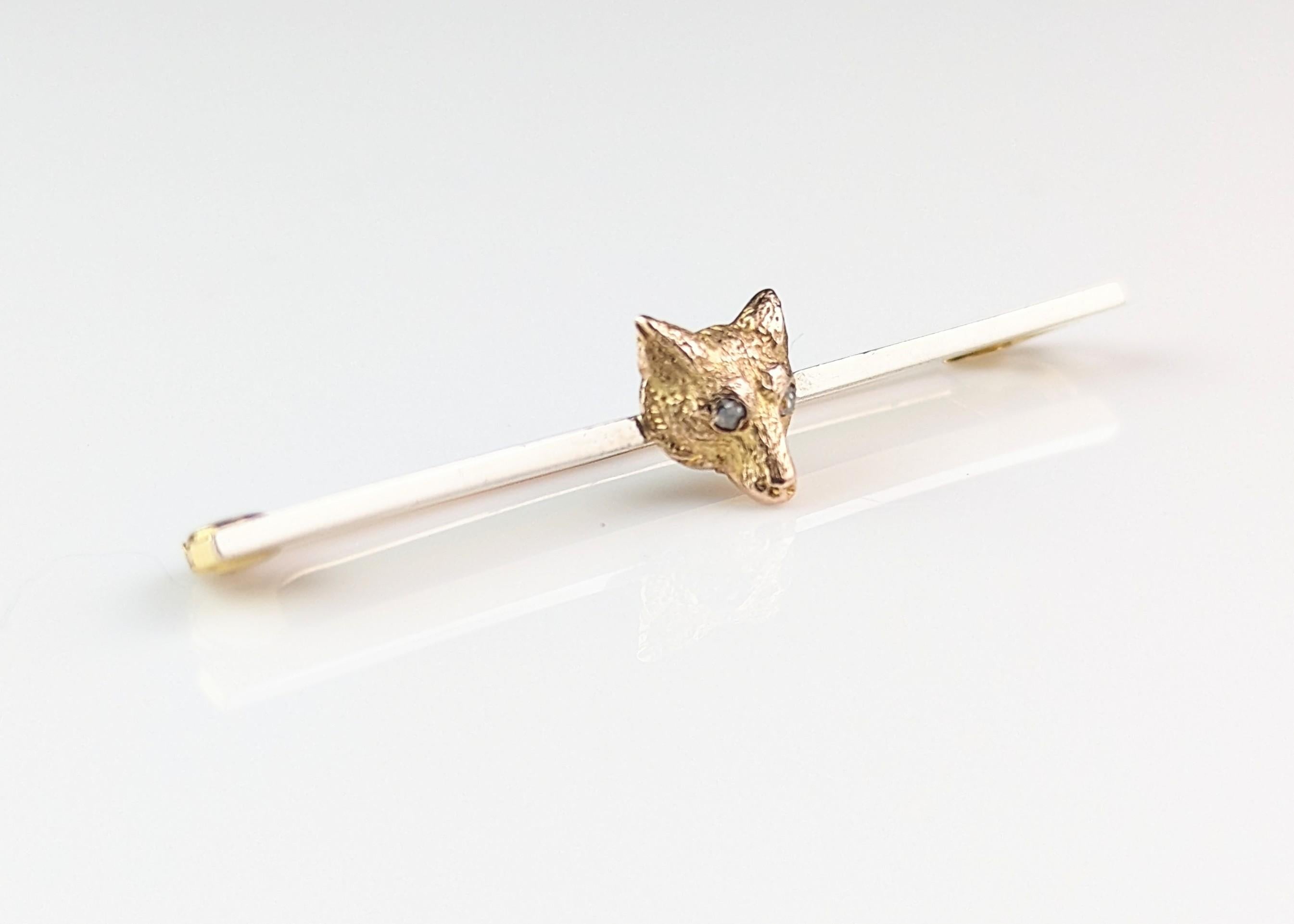Antique Diamond fox brooch, 15k gold and platinum  For Sale 6