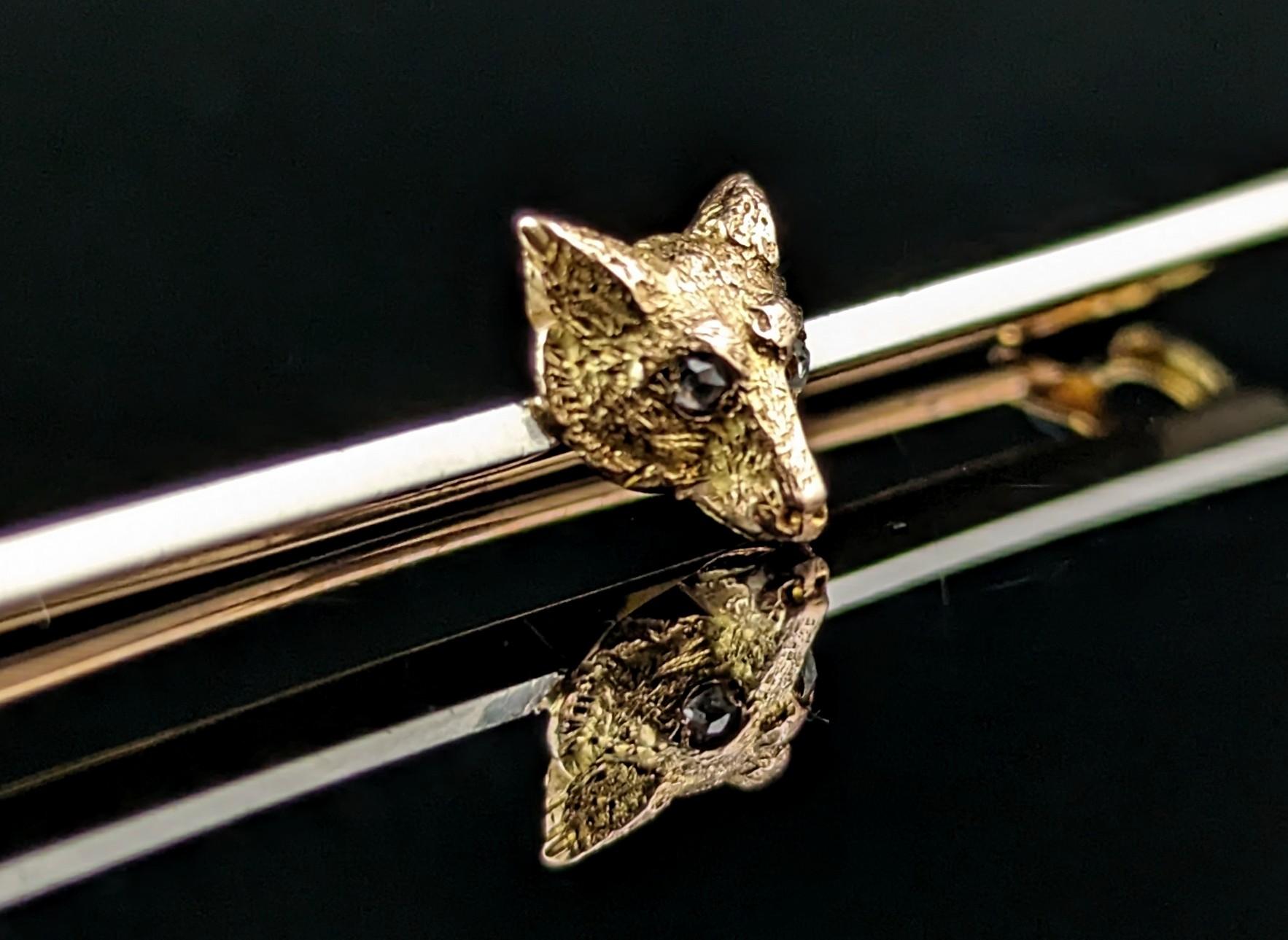 Women's or Men's Antique Diamond fox brooch, 15k gold and platinum  For Sale
