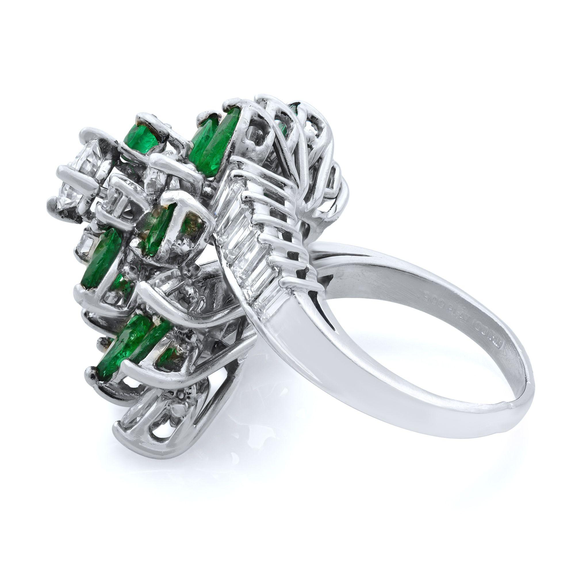 Modern Antique Diamond Green Emerald Cocktail Ring in Platinum For Sale