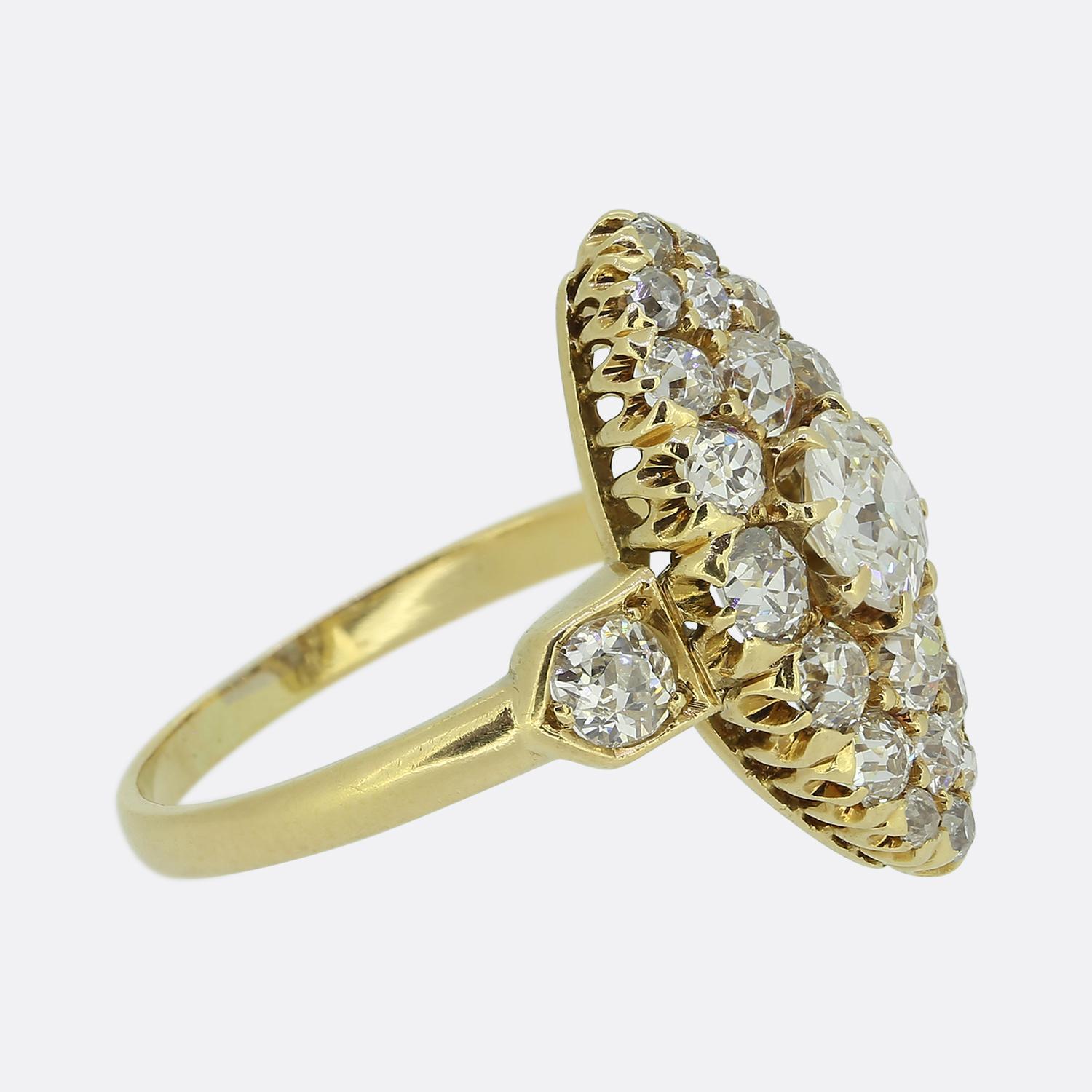 Édouardien Bague navette ancienne avec diamants en vente