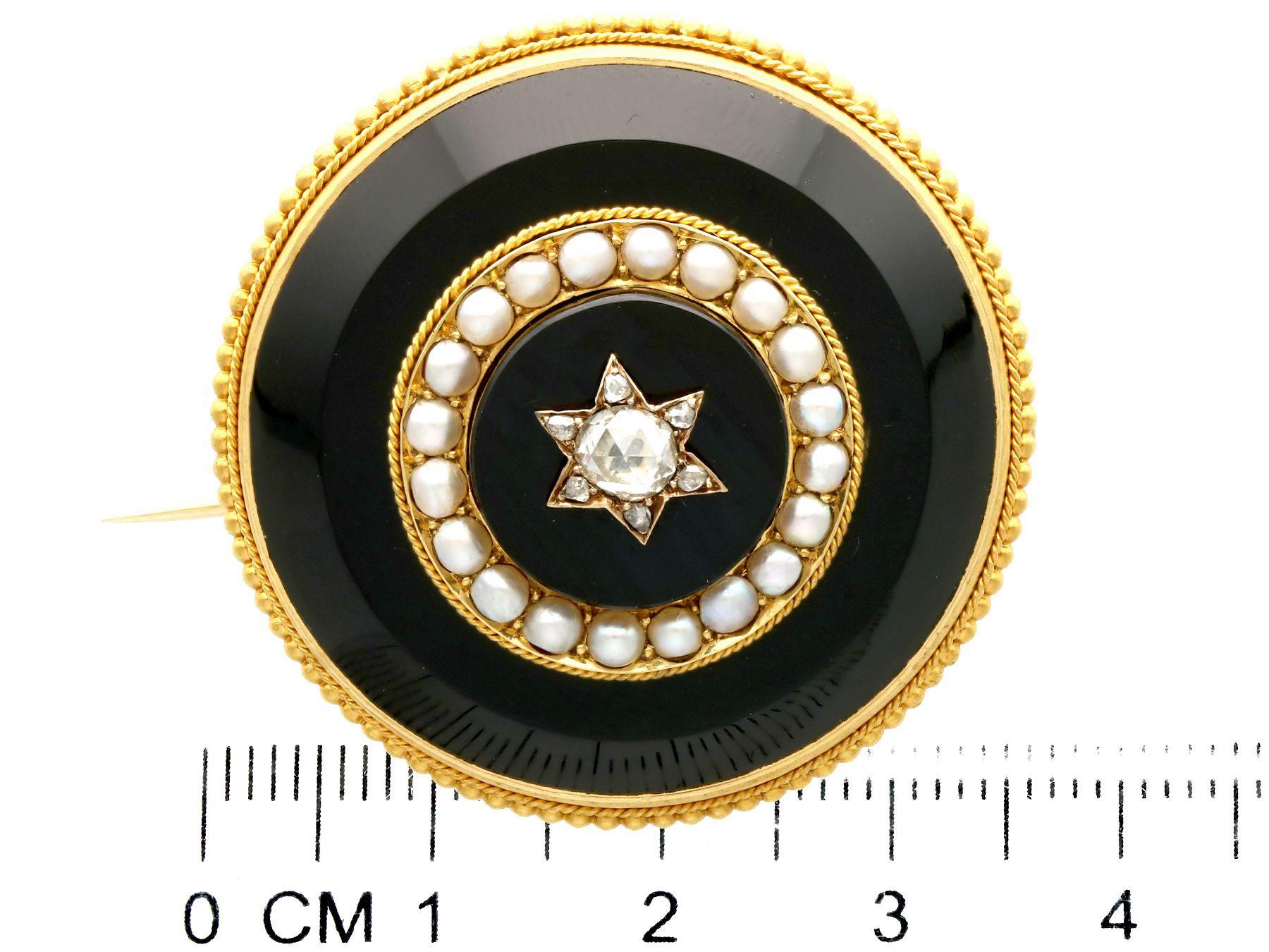 Round Cut Antique Diamond Pearl and Black Onyx Yellow Gold Brooch, circa 1890 For Sale
