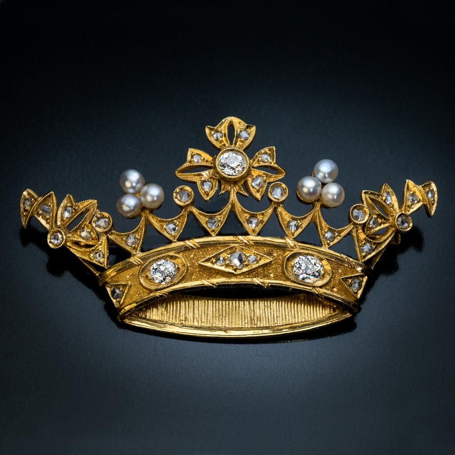 Antike Diamant-Perlen-Gold-Kronbrosche (Alteuropäischer Brillantschliff) im Angebot