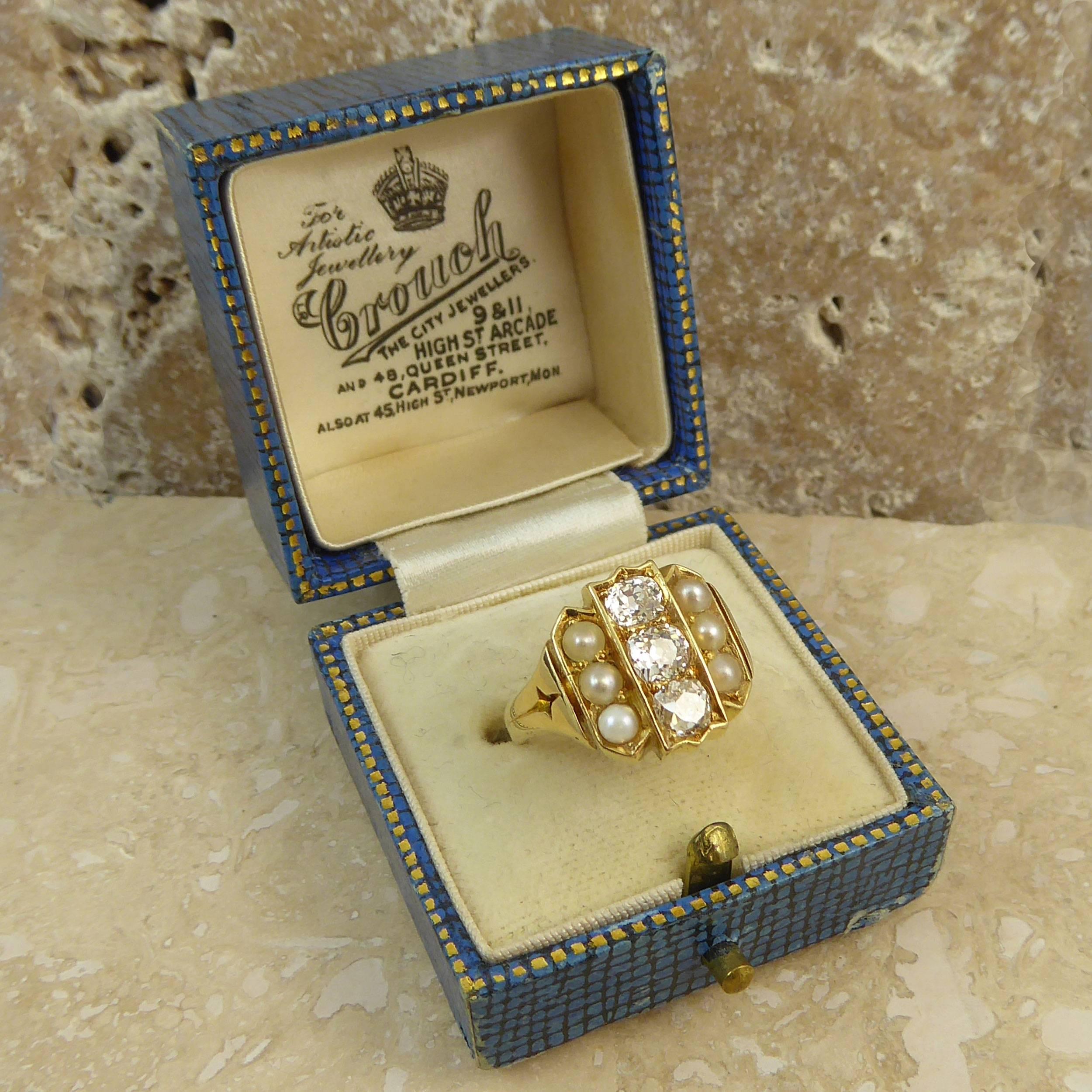 Antique Diamond Pearl Ring, 0.72 Carat, circa 1900-1910 In Excellent Condition In Yorkshire, West Yorkshire