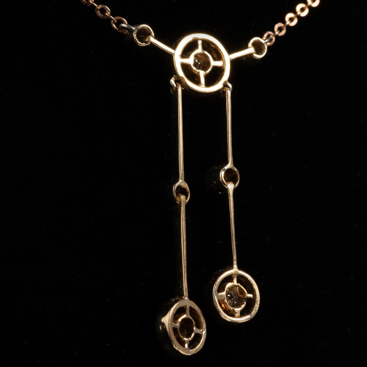 Antique Diamond Pendant & Chain, 18K Yellow Gold, 7 x Diamonds... In Excellent Condition For Sale In Canterbury, GB