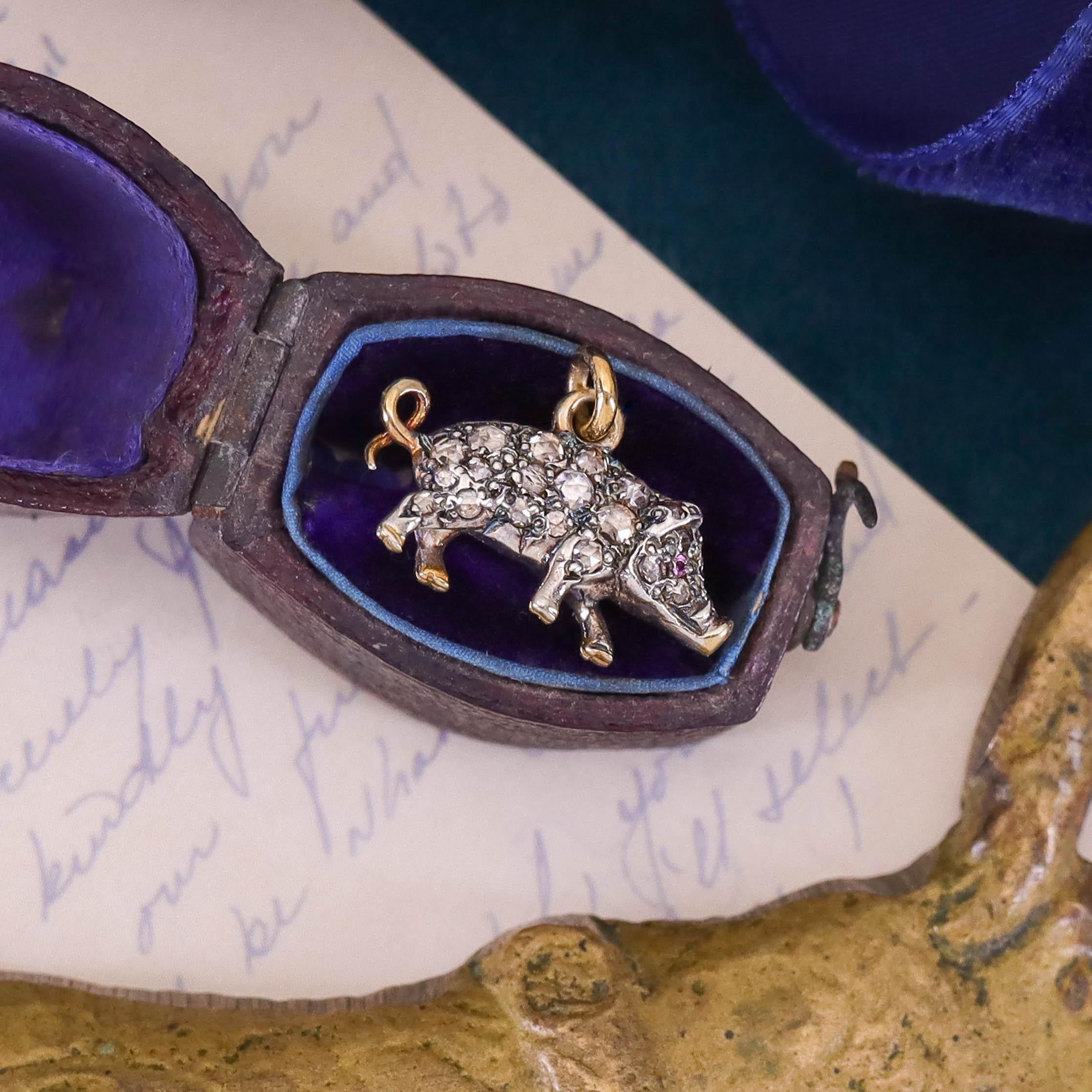 Antique Diamond Pig Charm of 14k Gold & Silver In Good Condition For Sale In Lewisburg, PA