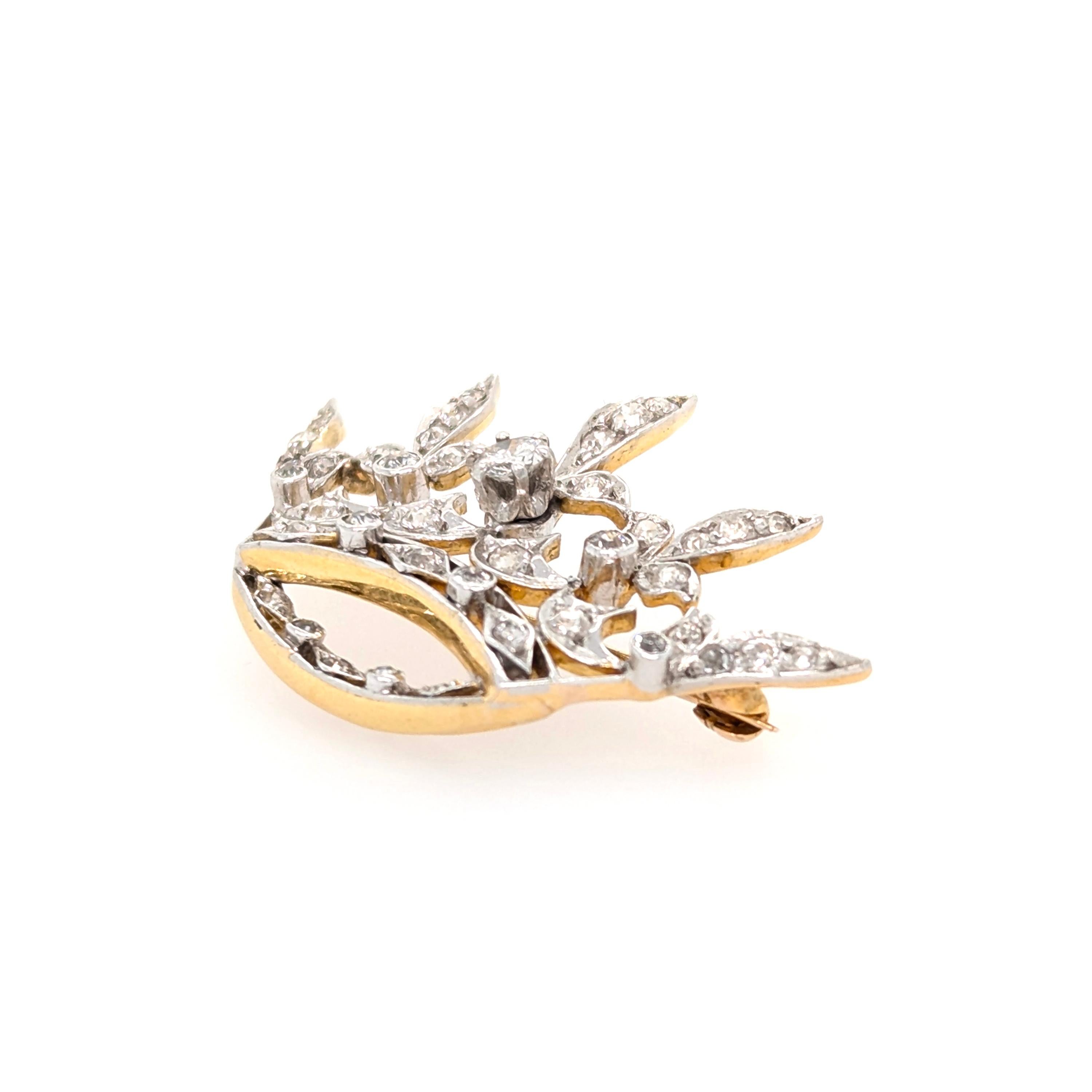 Edwardian Diamond Platinum and Gold Crown Brooch, Circa 1915 For Sale 1