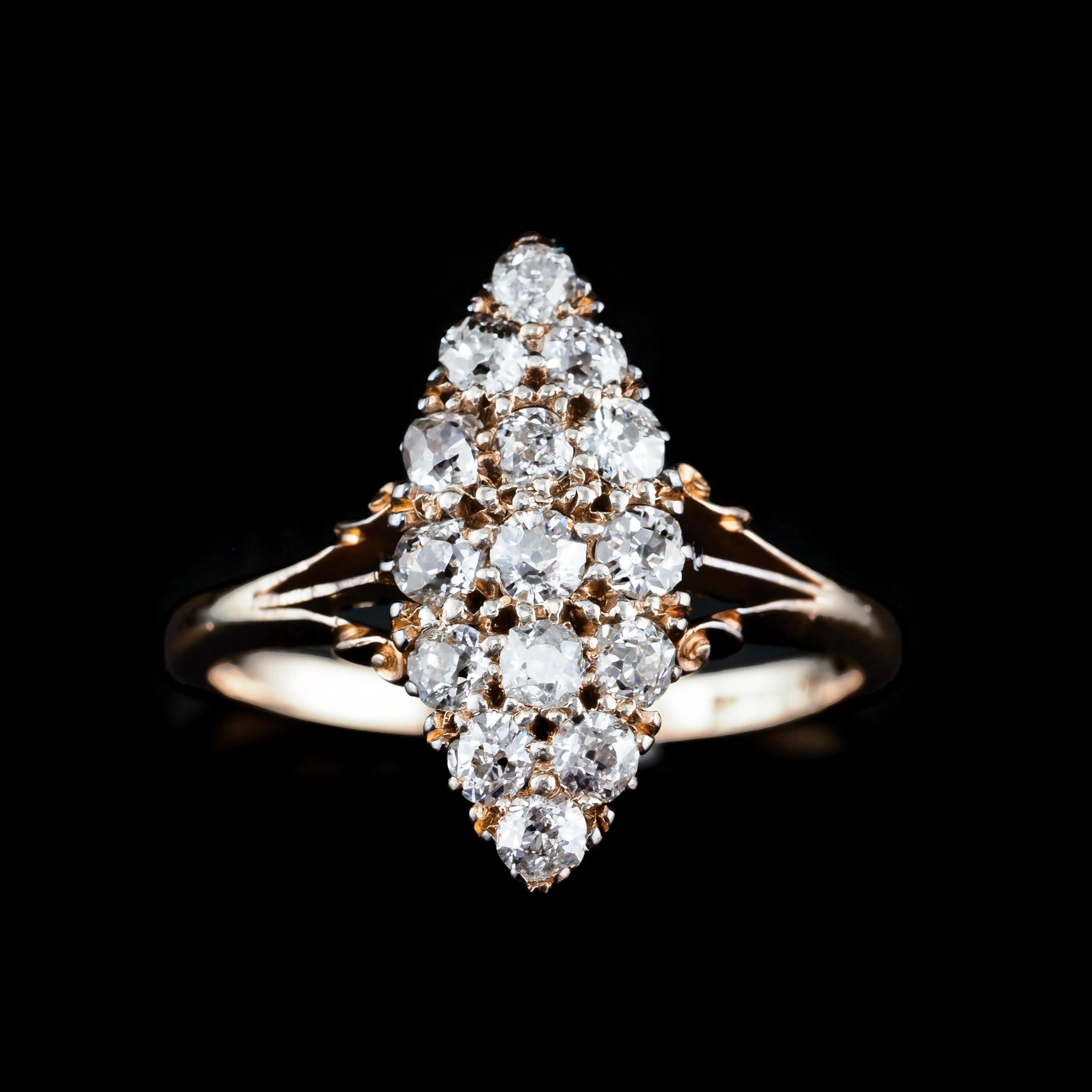 Antiker Diamantring aus 18 Karat Gold mit Navette-/Cluster-Design - um 1900 für Damen oder Herren