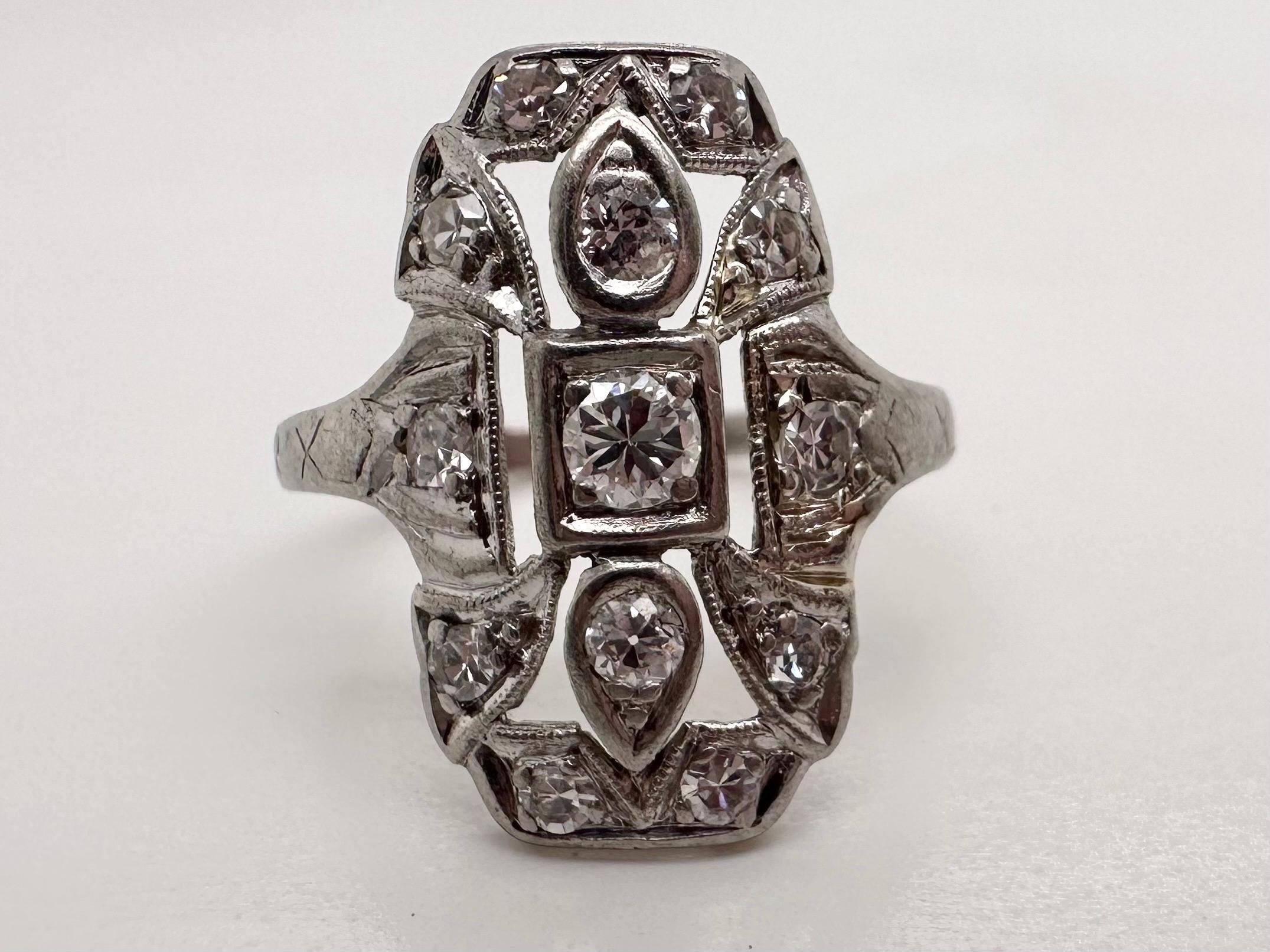 Antique Diamond Ring 18KT white gold For Sale 1