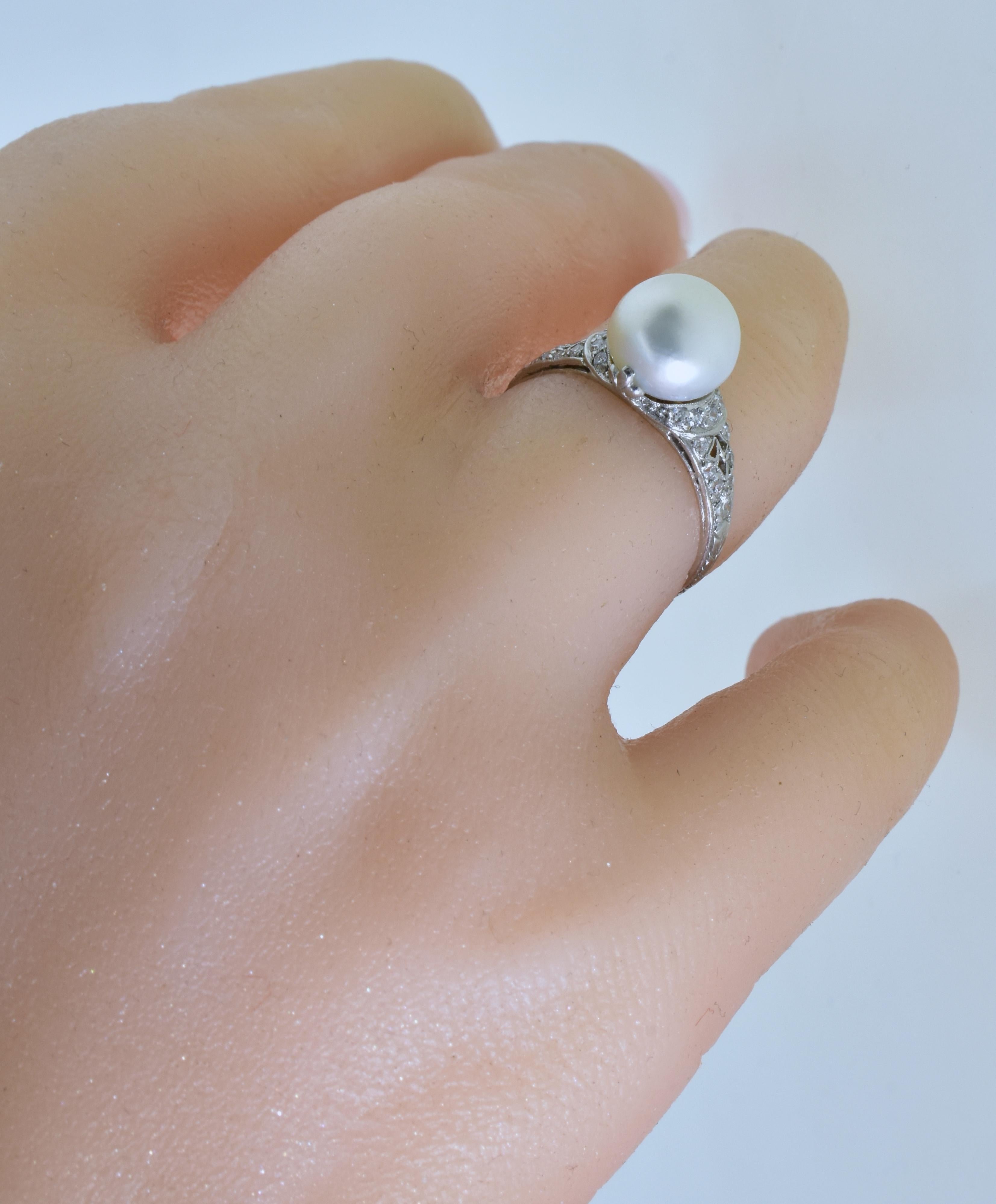 Antique Diamond Ring Centering a Natural Pearl GIA Certified, circa 1910 6