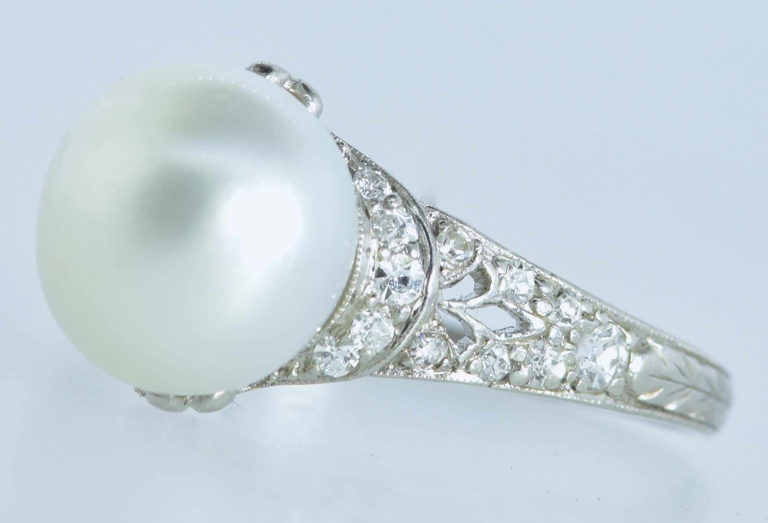Edwardian Antique Diamond Ring Centering a Natural Pearl GIA Certified, circa 1910