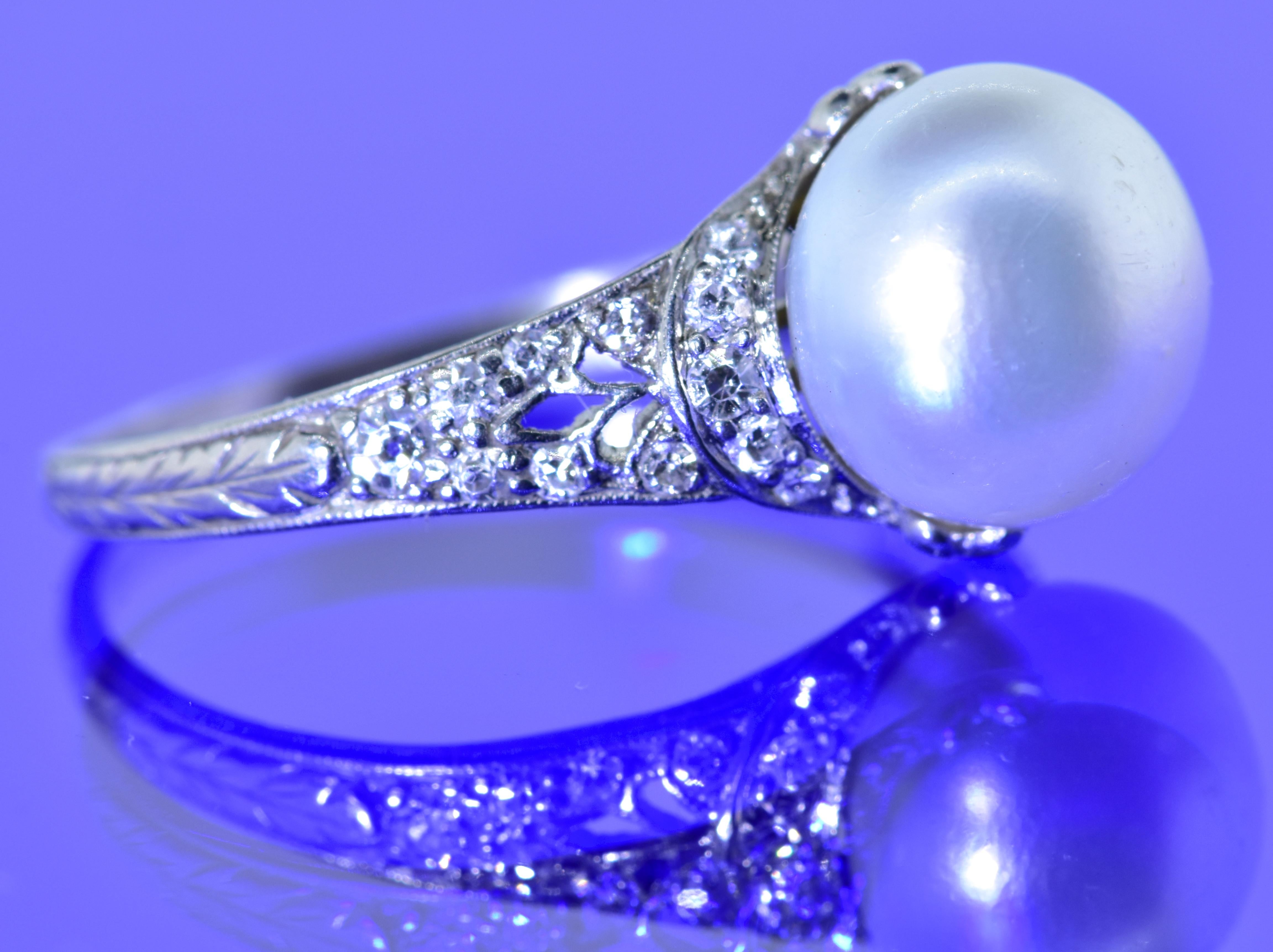 Antique Diamond Ring Centering a Natural Pearl GIA Certified, circa 1910 1