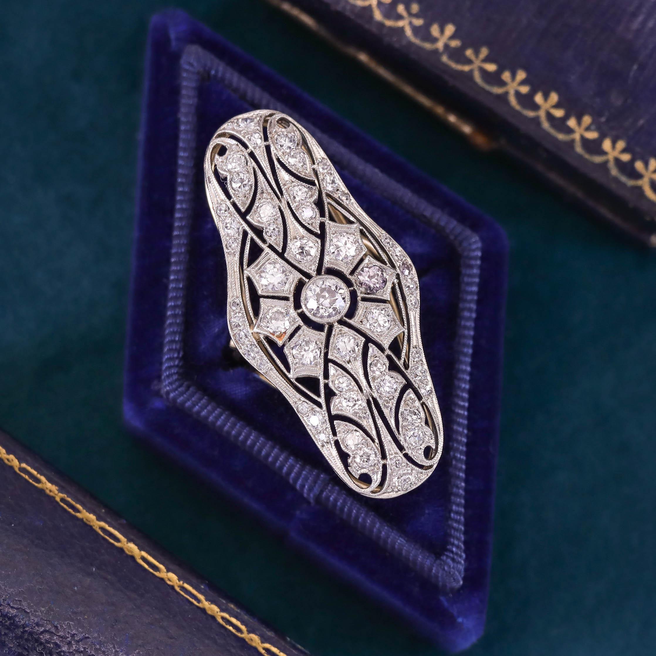 Antique Diamond Ring of Platinum and 14k Gold For Sale 1