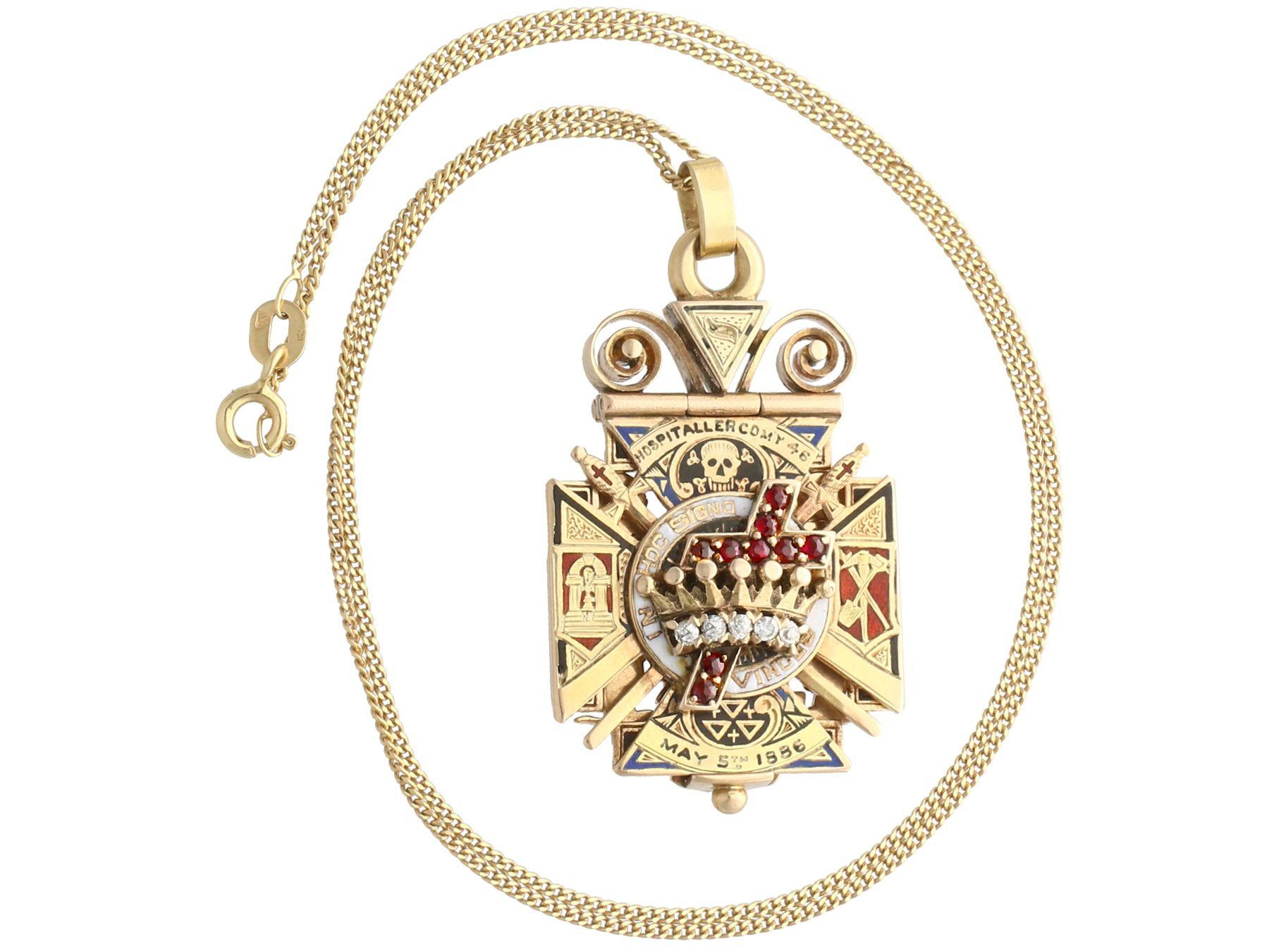 A stunning, fine and impressive antique Victorian 0.29Ct diamond, 0.20Ct ruby and enamel, 12k yellow gold Masonic pendant / watch fob; part of our diverse Freemasonry jewelry and estate jewelry collections.

This stunning, fine and impressive 